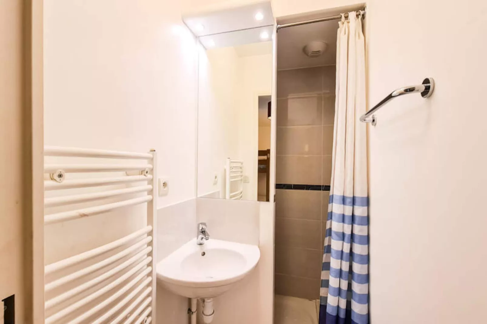 Résidence Les Pleiades-Non tagué