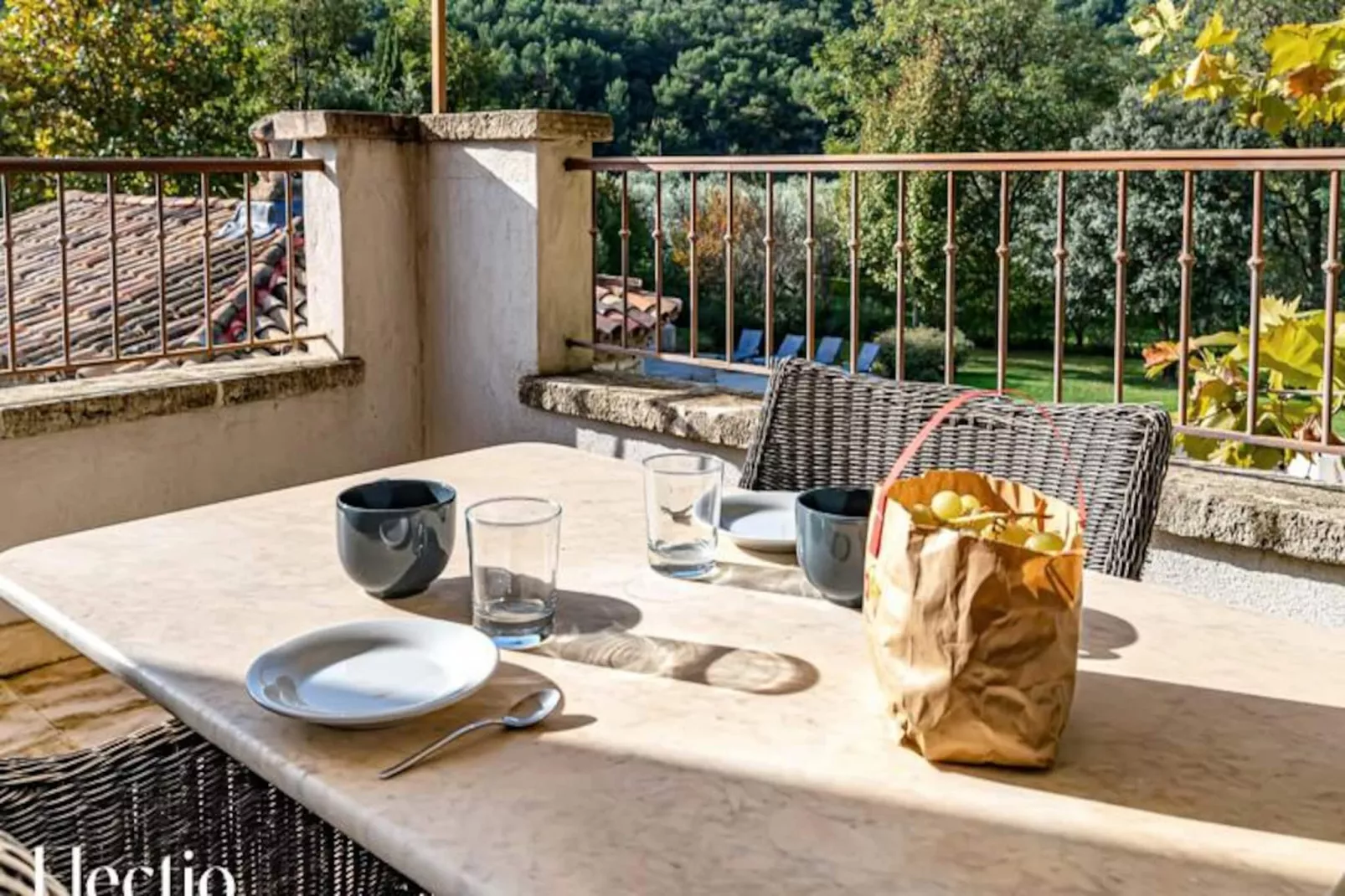 Loggia 11 Platane | R&eacute;sidence Les Petitons-Nicht zugeordnet