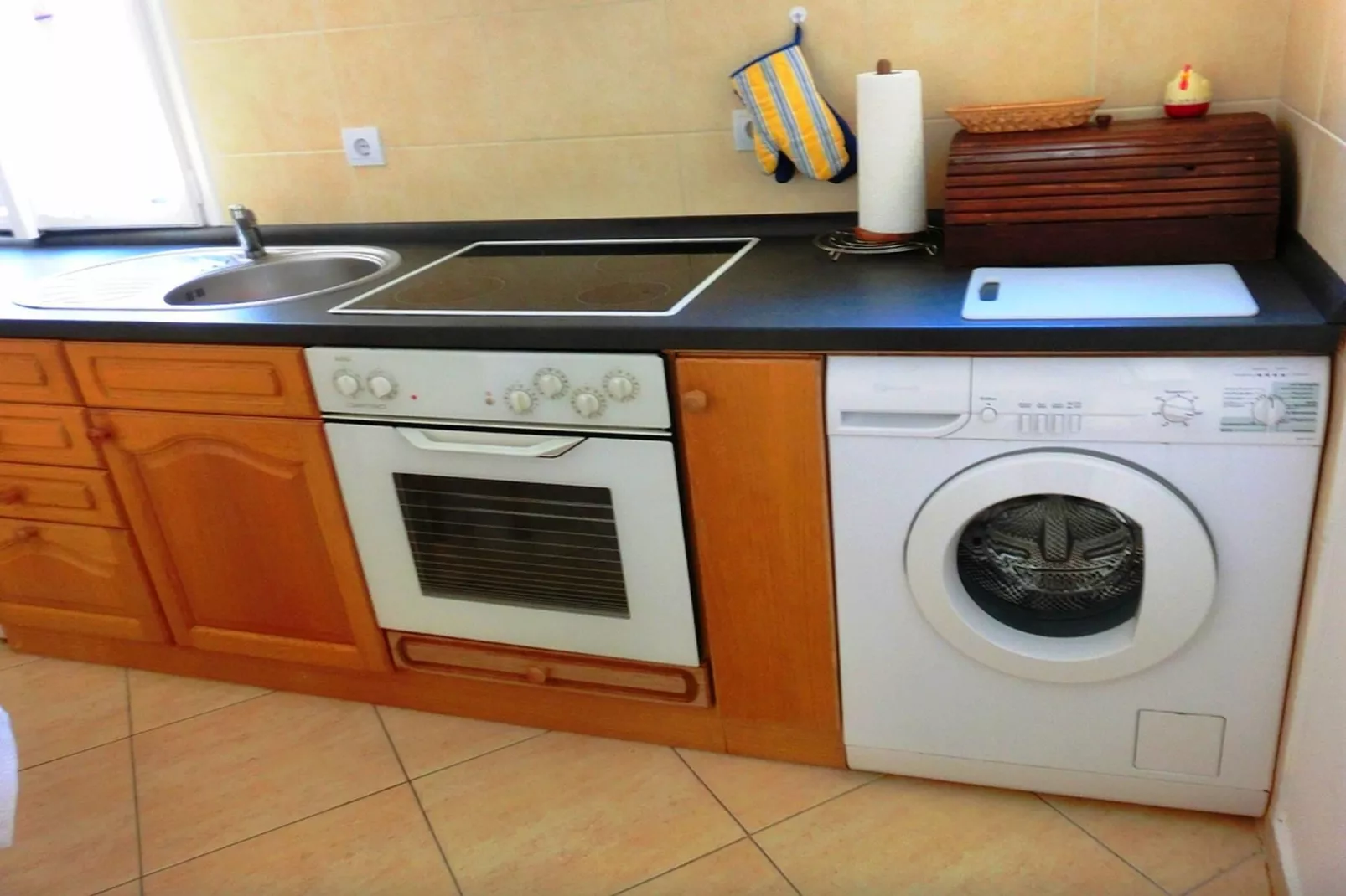 Ferienhaus in Budapest mit großem Garten-Kitchen