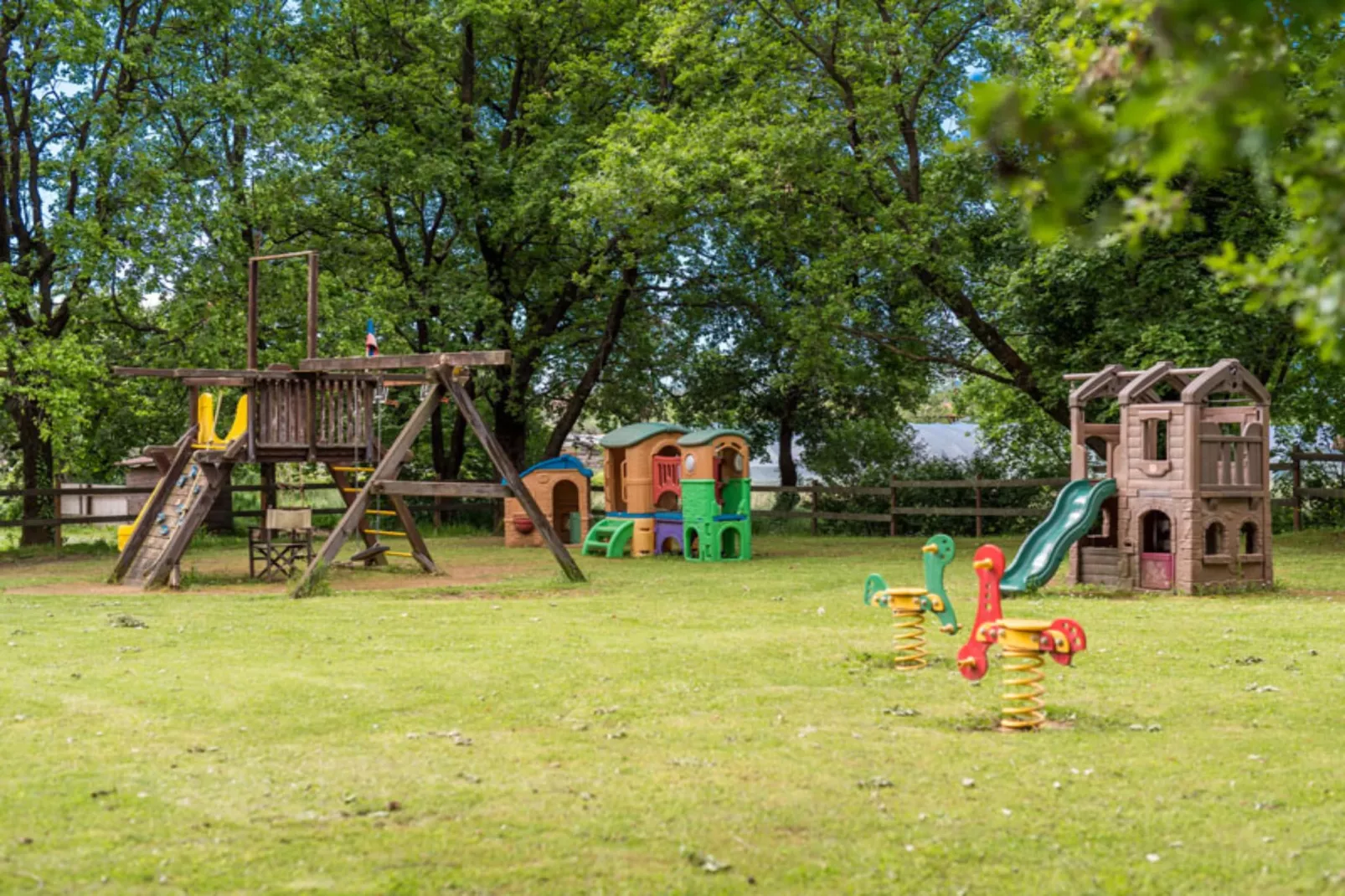 Camping Marina 3B // Mobile Home 5 Pax MH1-Jardins en été