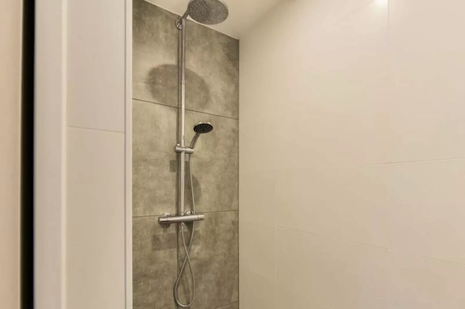 Luxury Garden View Apartment-Non tagué