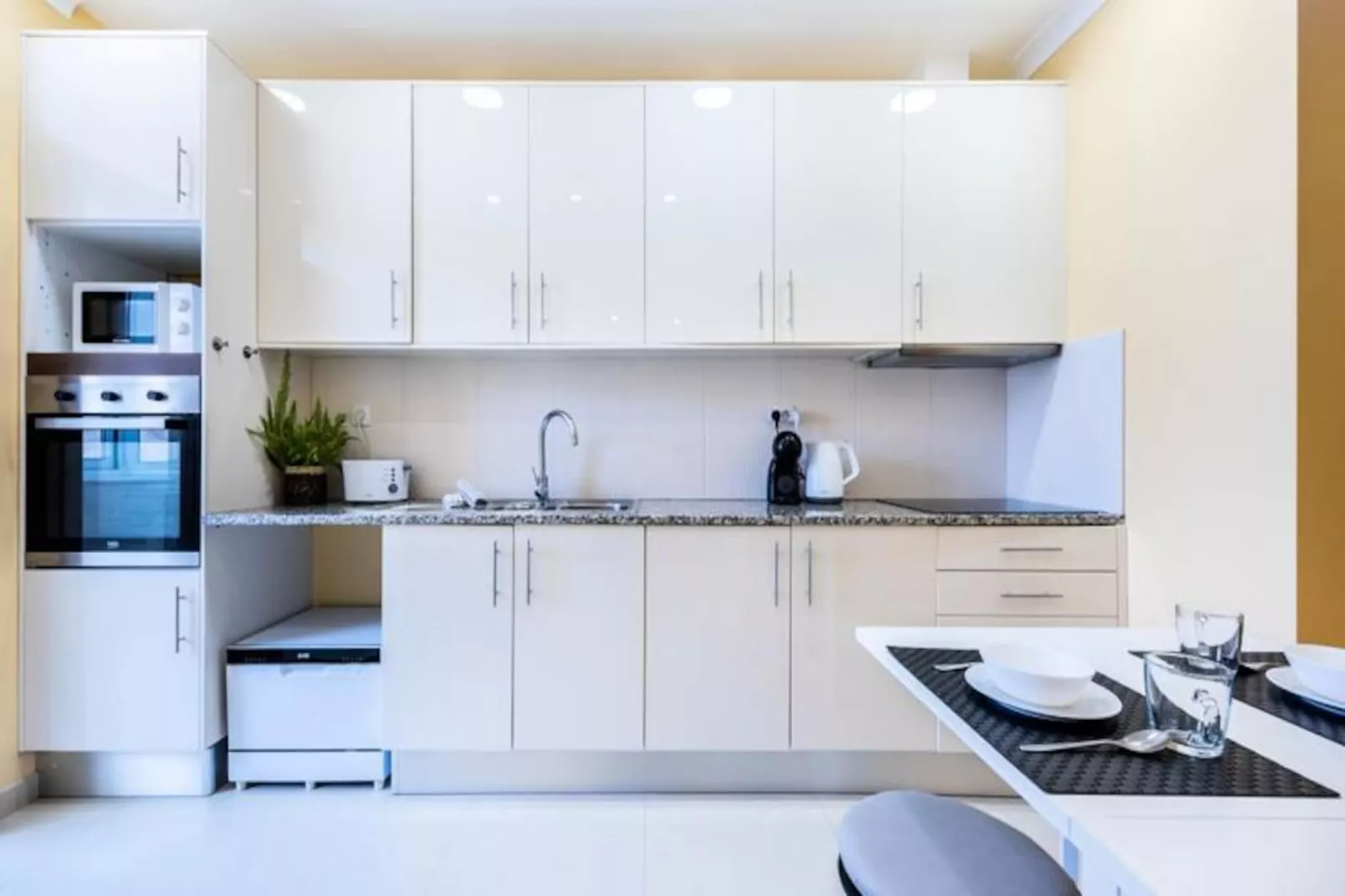 Urban City View Apartment-Non tagué