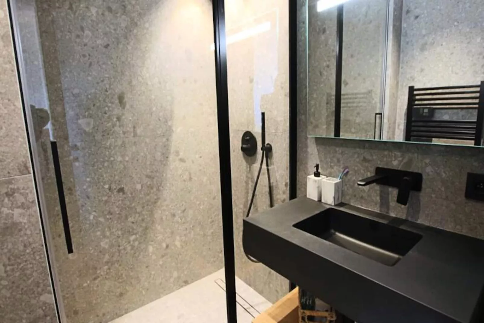 Résidence Appartement 3 Chambres En Suite De 105 M2 Sur Bld Croisette-Non tagué