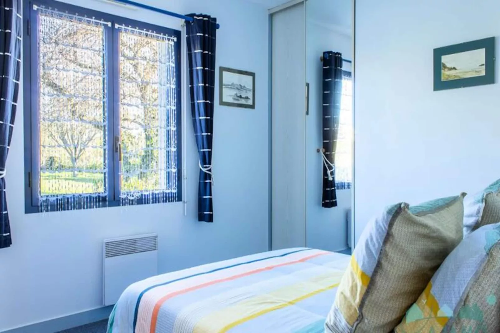 Résidence 305-frehel-Non tagué