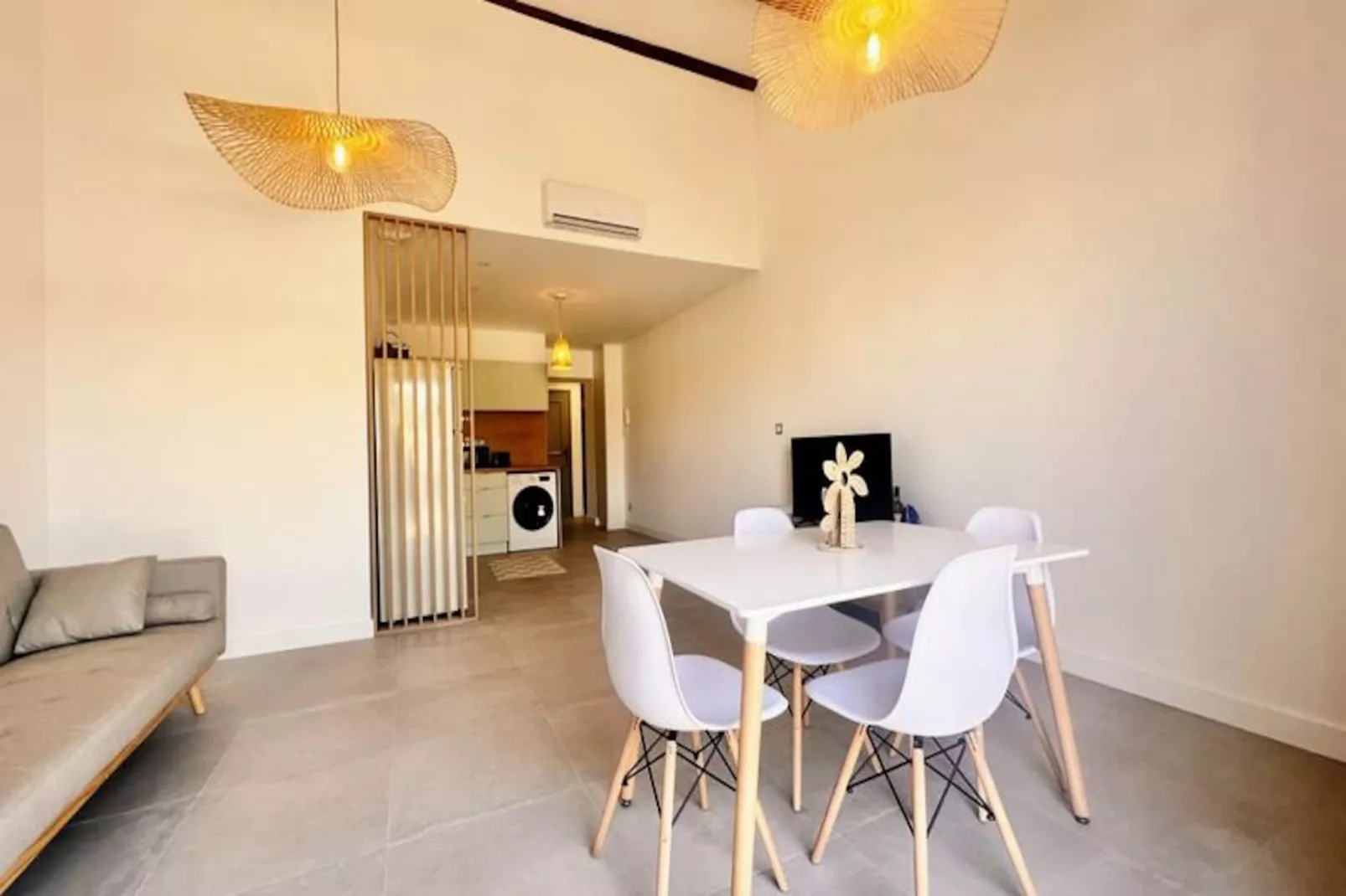 Résidence Les Palmiers -  Appartement Une Chambre Vue Canal-Non tagué