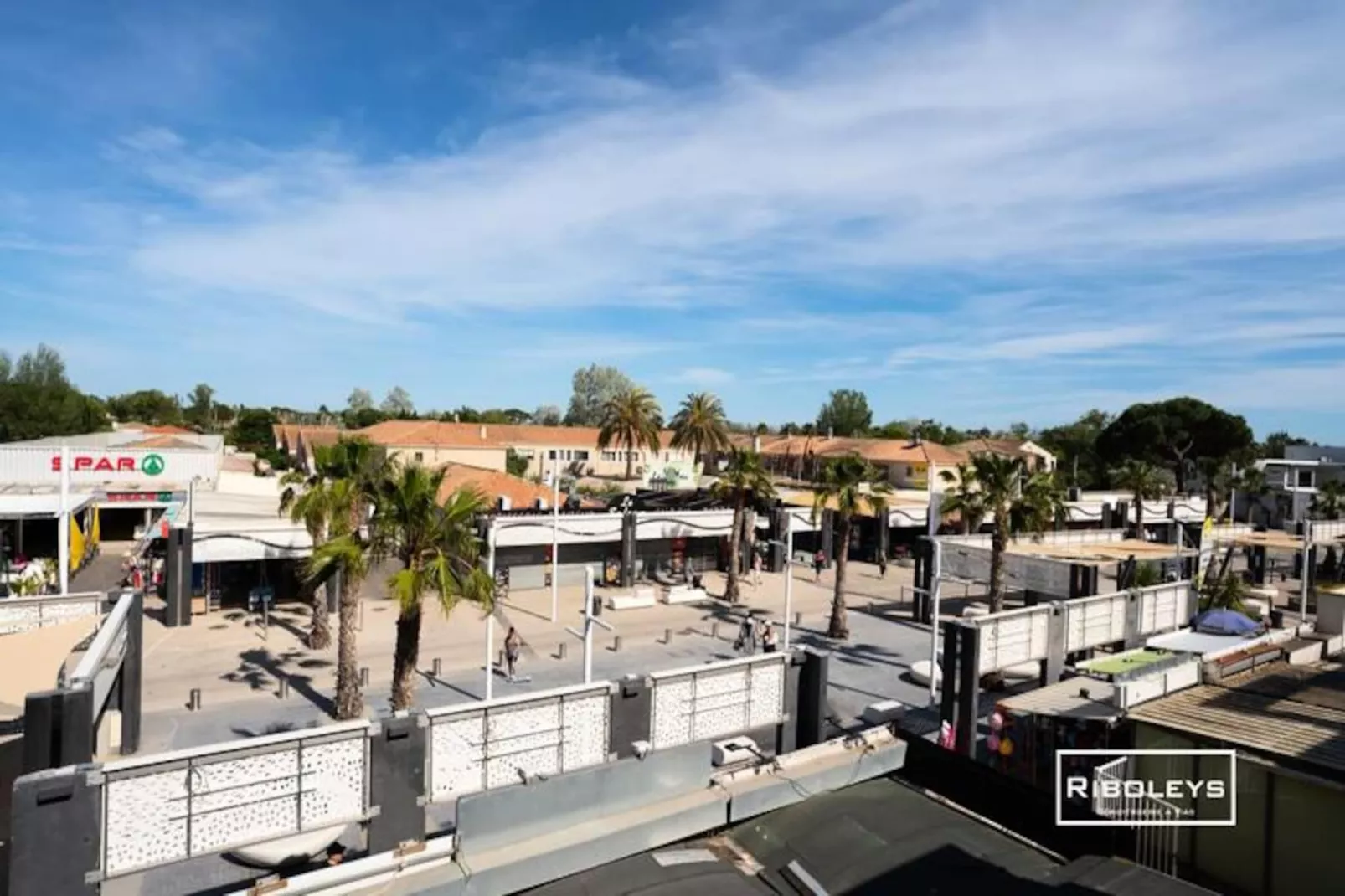 Appartement Climatis&eacute; &agrave; 100m De La Plage-Untagged
