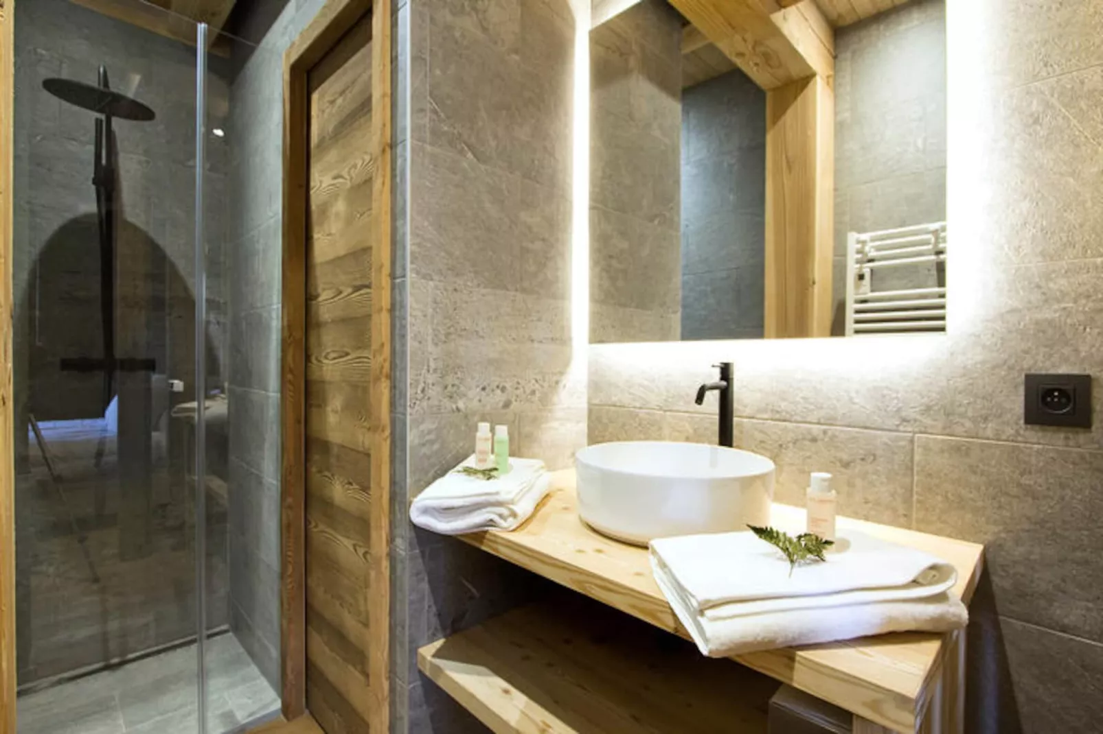 Le Chalet Des Trois Ours - Deva - Untagged