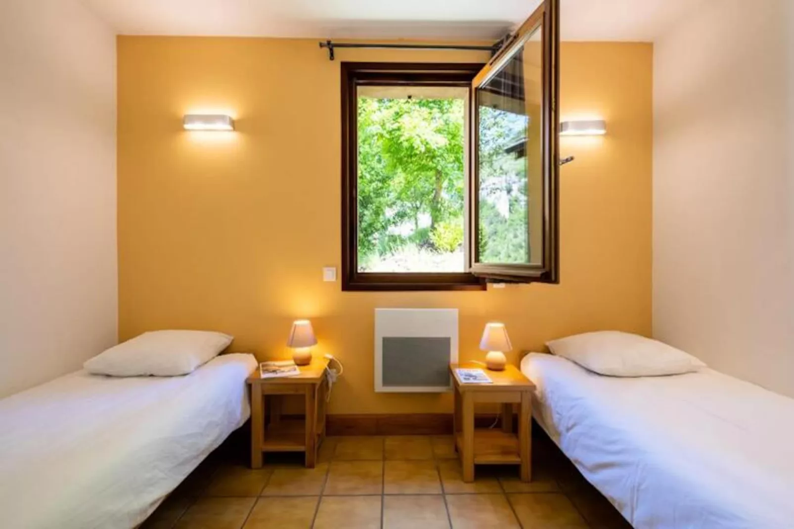 Gîte de France Logement 4/6 personnes - village de gites des vignes 2 épis-Untagged