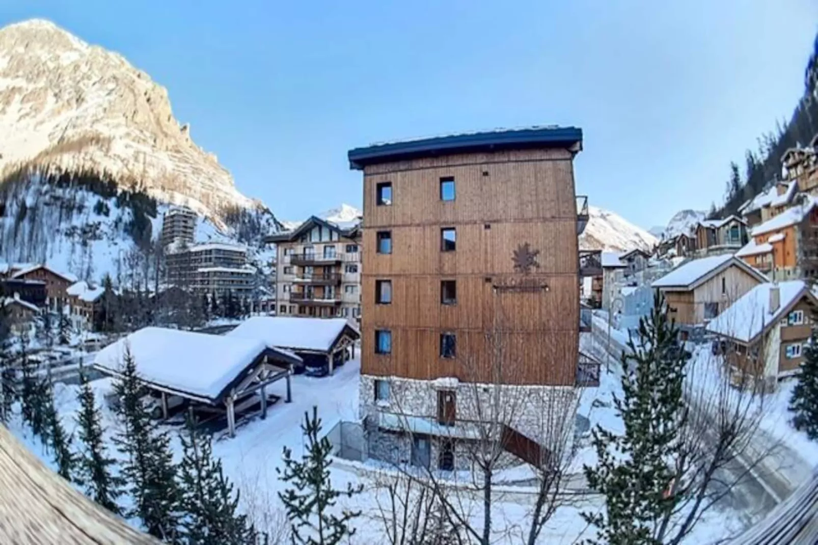 Résidence Adonis B-Non tagué