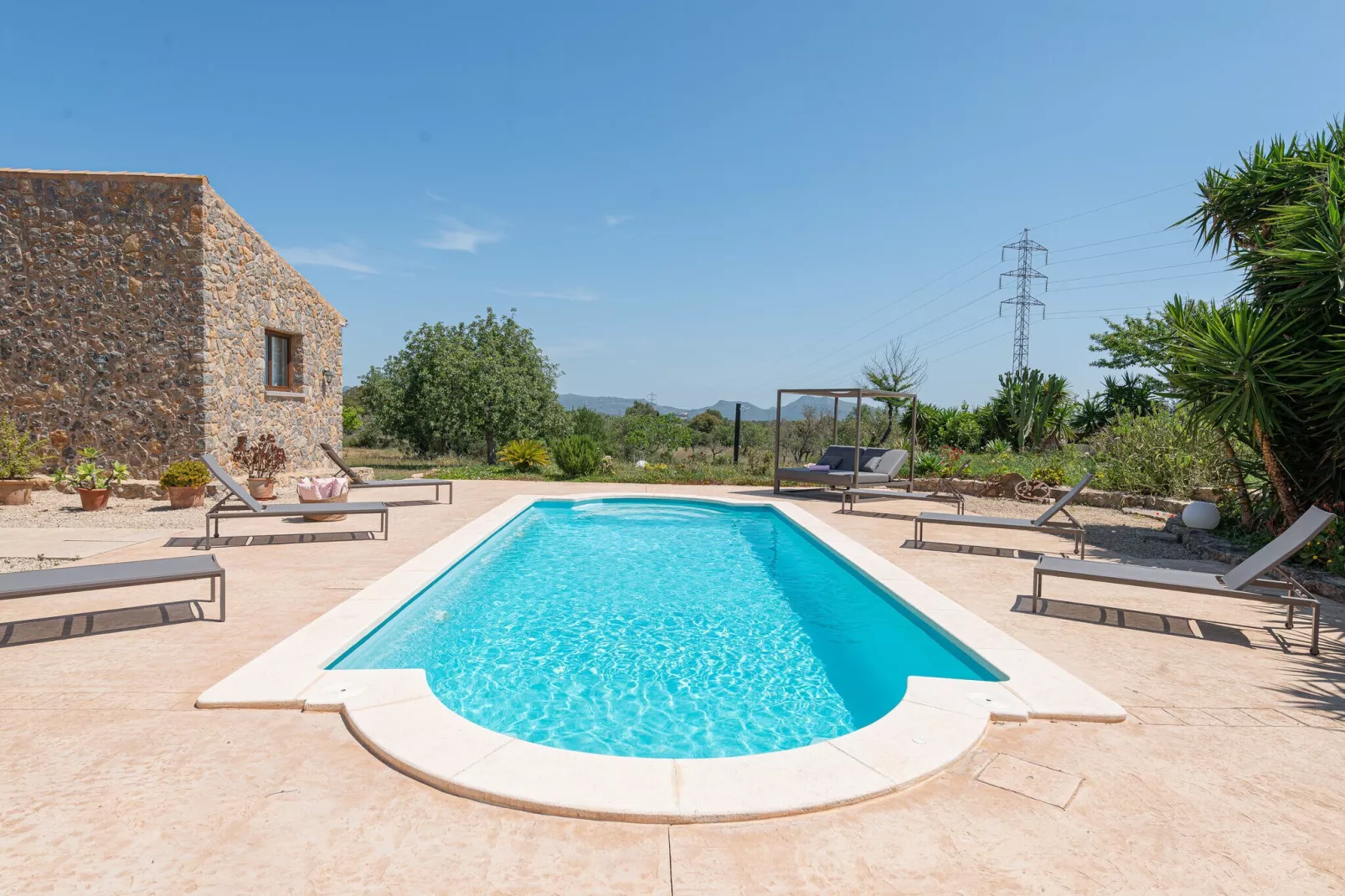 Bellpuig 4-Exterior summer
