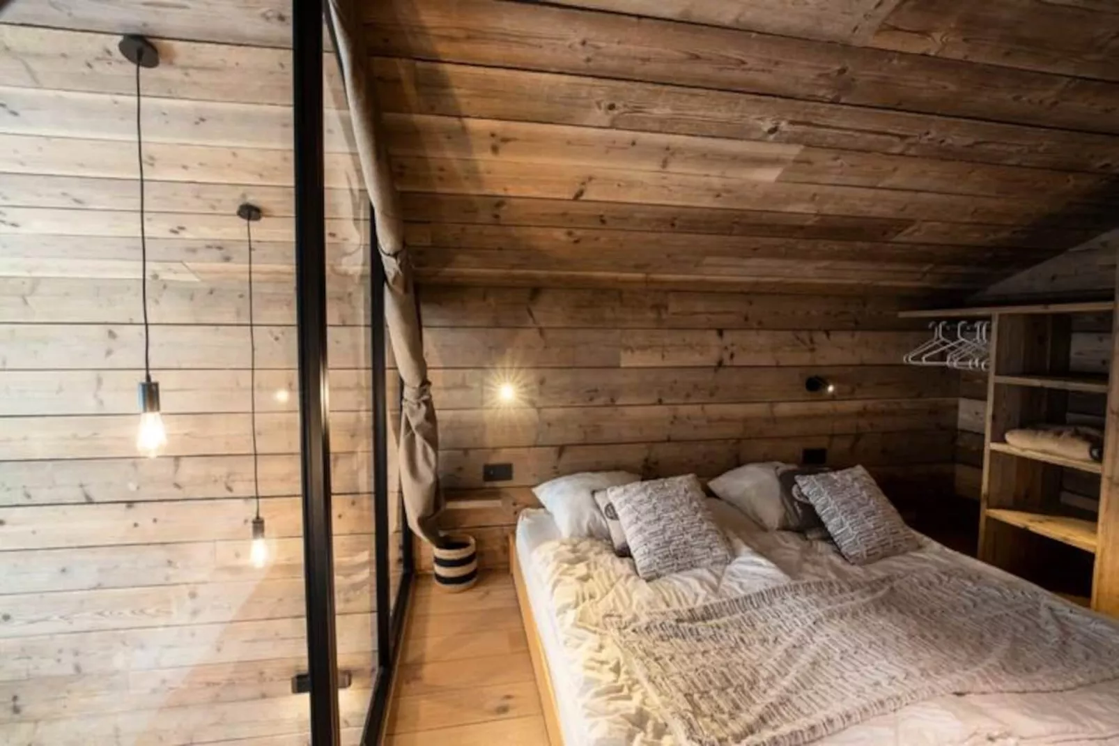 Sherpa 17 Avec Sauna, Front De Neige Mottaret-Non tagué