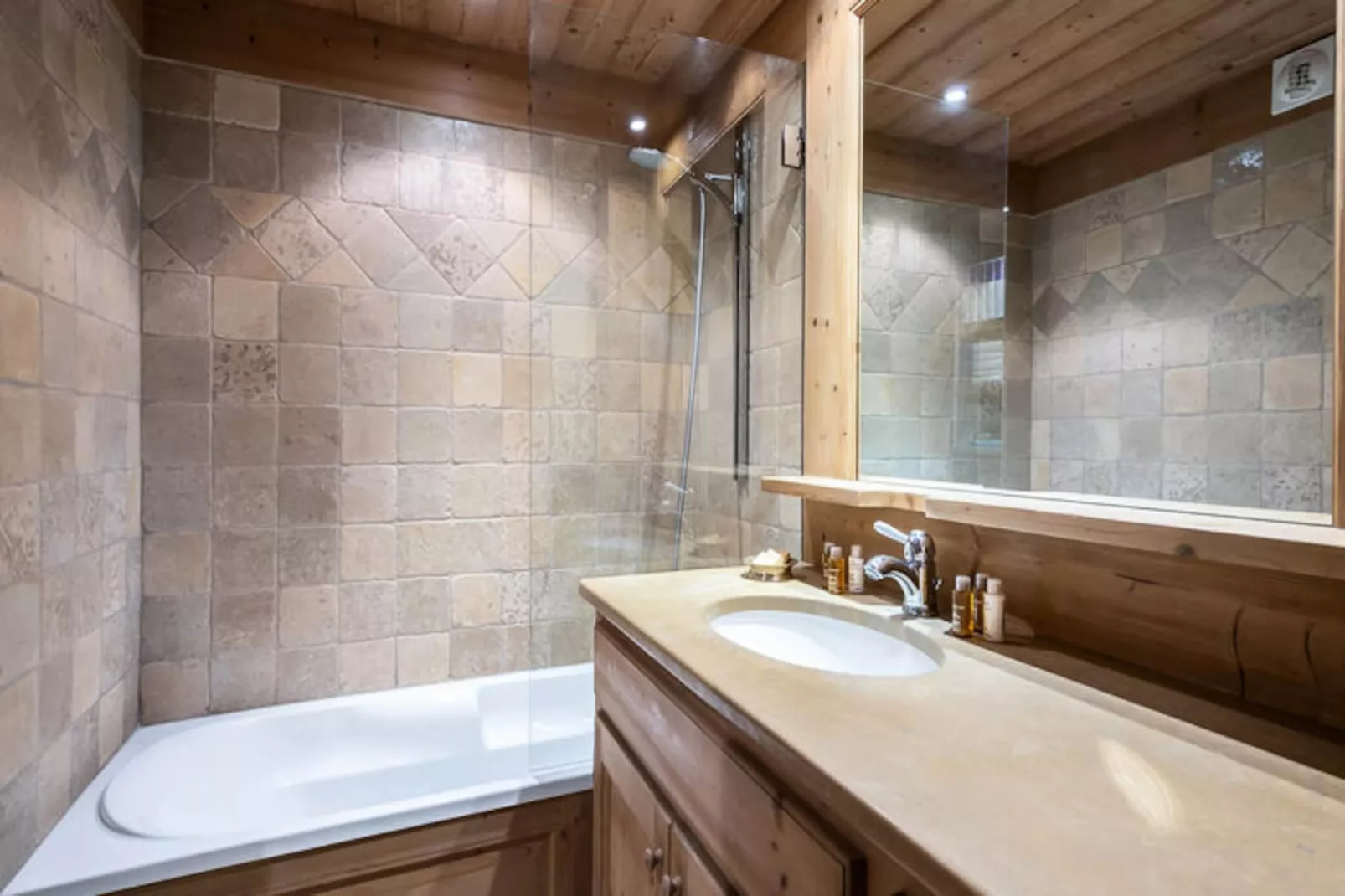 Résidence Mandarine Blanche-Untagged