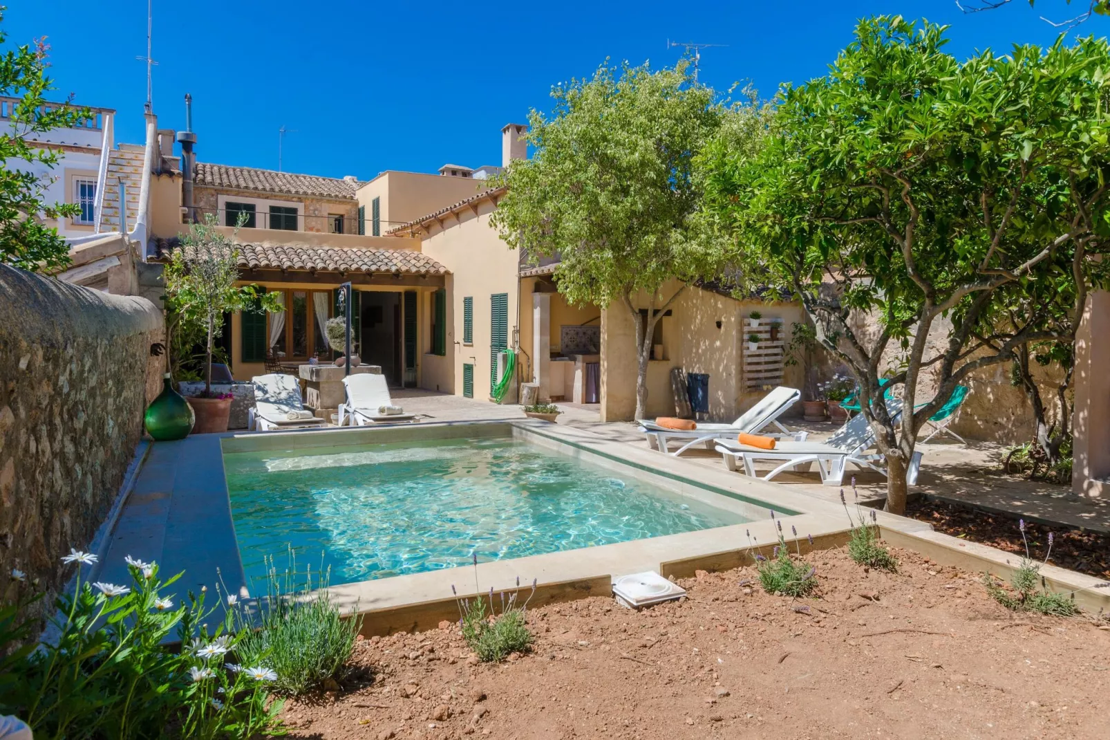 Can Mora-Exterior summer