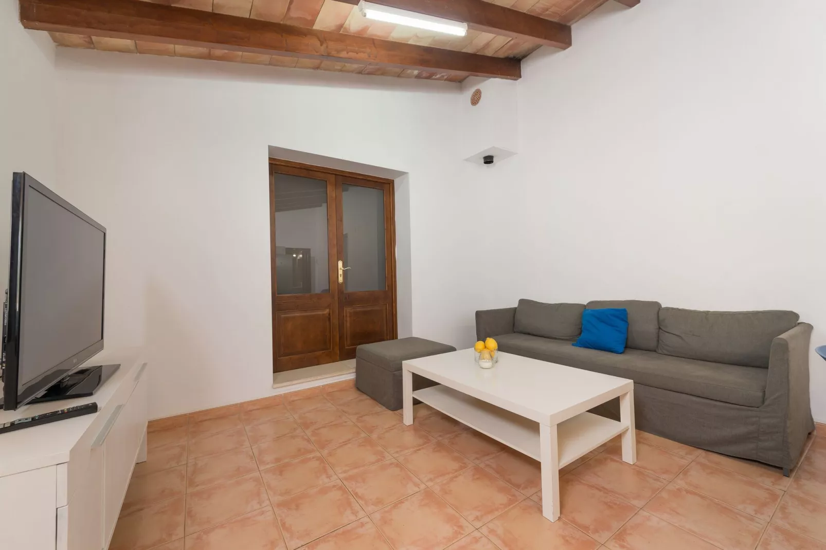 Villa Arhu-Exterior summer