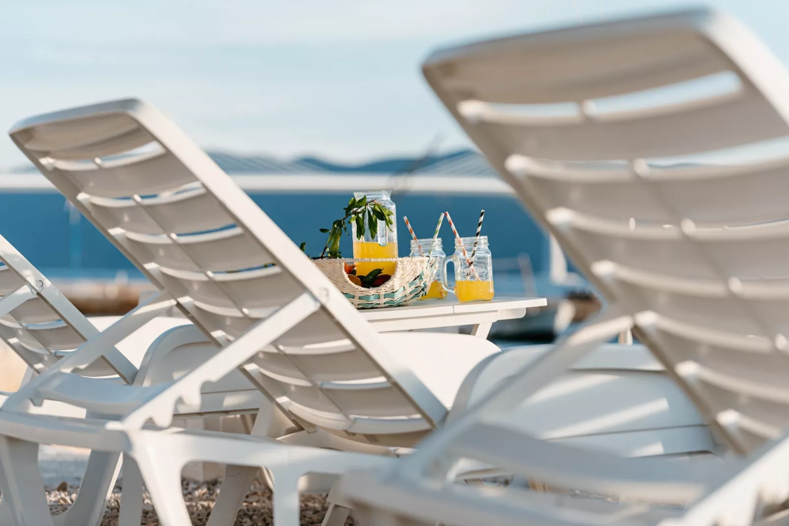 Apartments Dragobratović - Superior One Bedroom  Apartment with  Balcony and Side Sea View (Apartment 4)-Ambiente