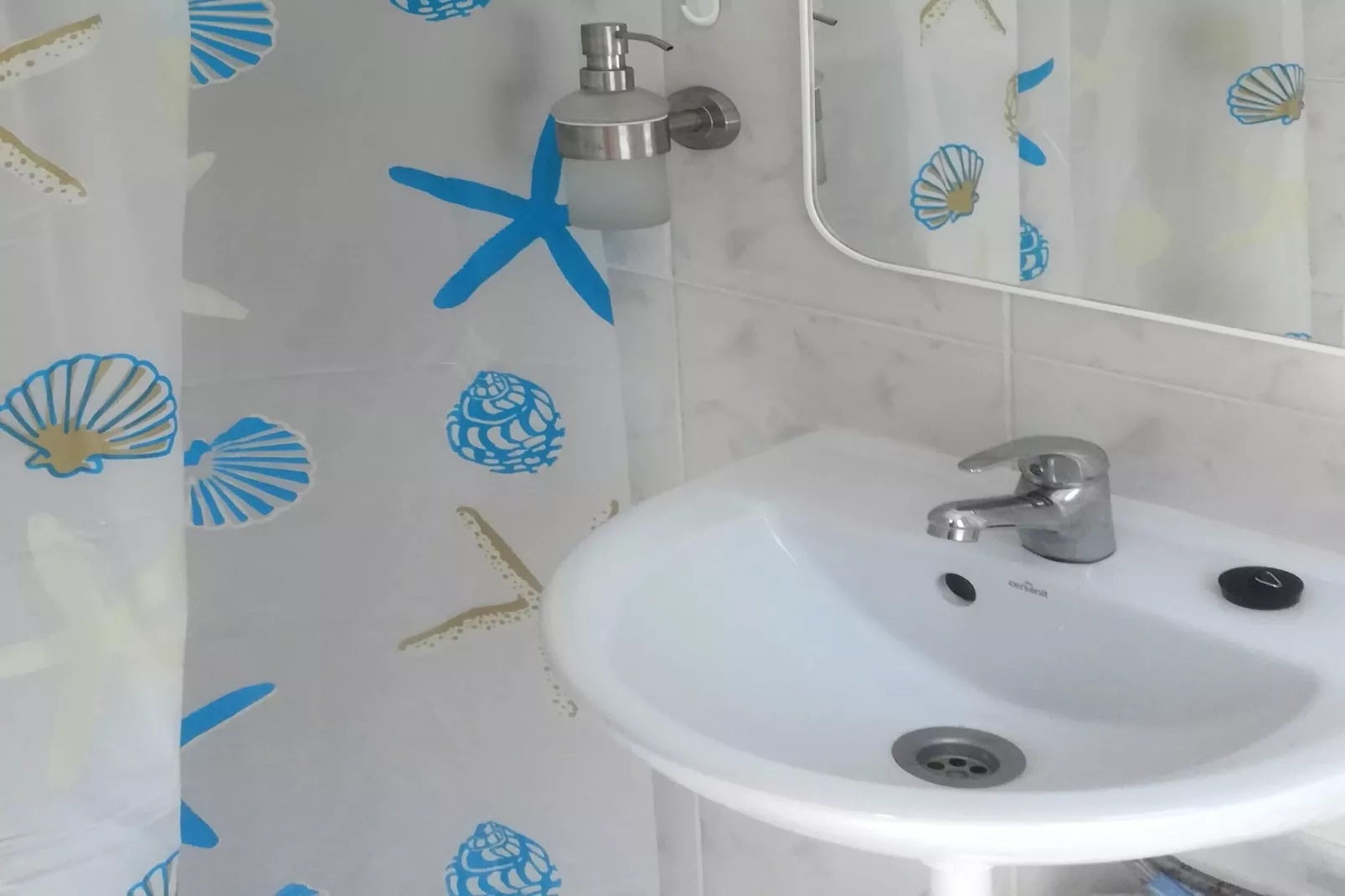 Ferienhaus Donauknie-Bathroom