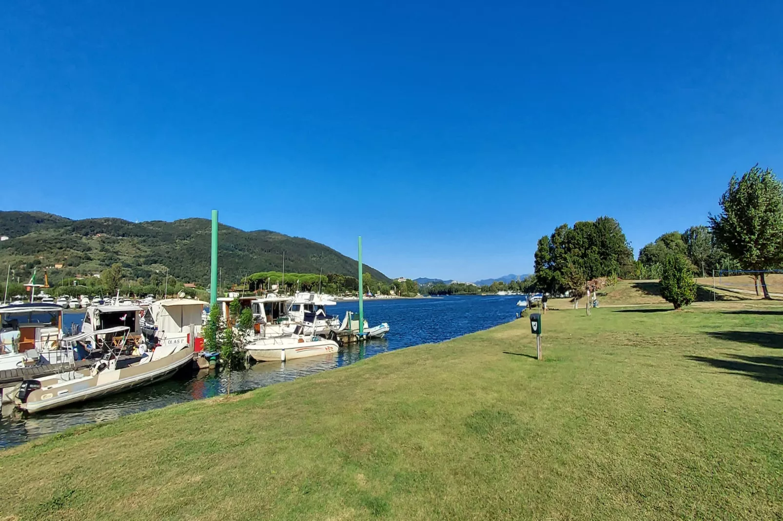 Camping Marina 3B // Mobile Home 5 Pax MH1-Jardins en été