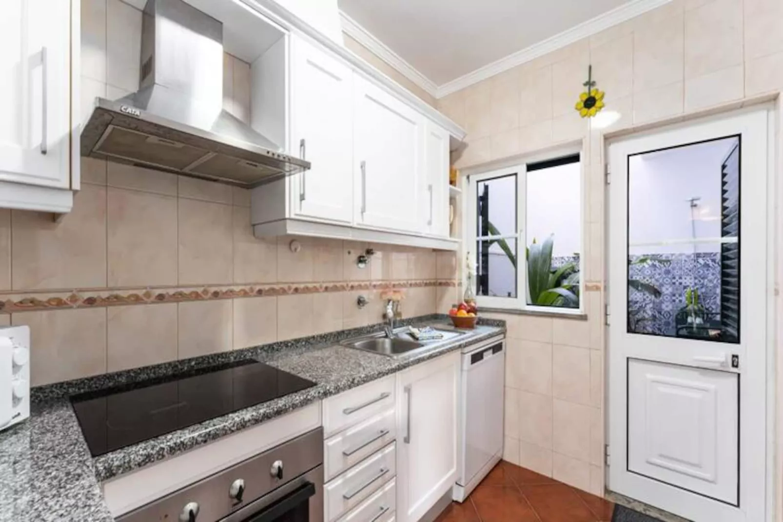 Casa Verde - Traditional Townhouse-Non tagué