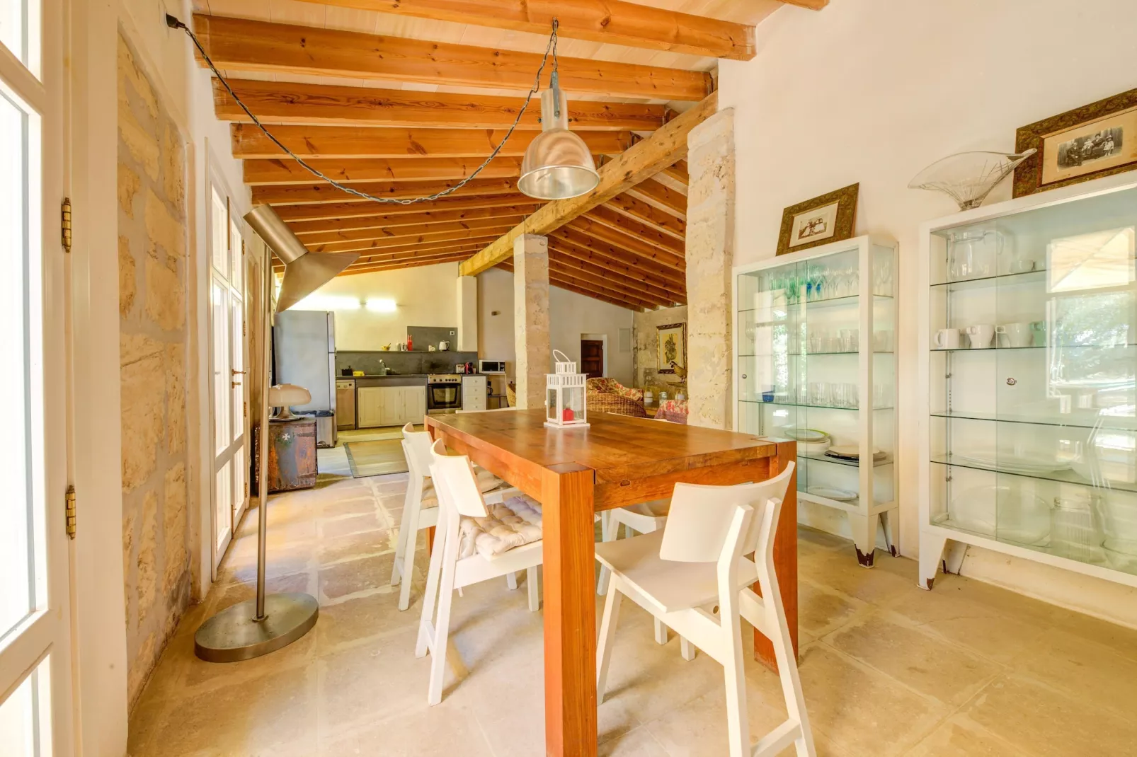 Gallinero-Dining room