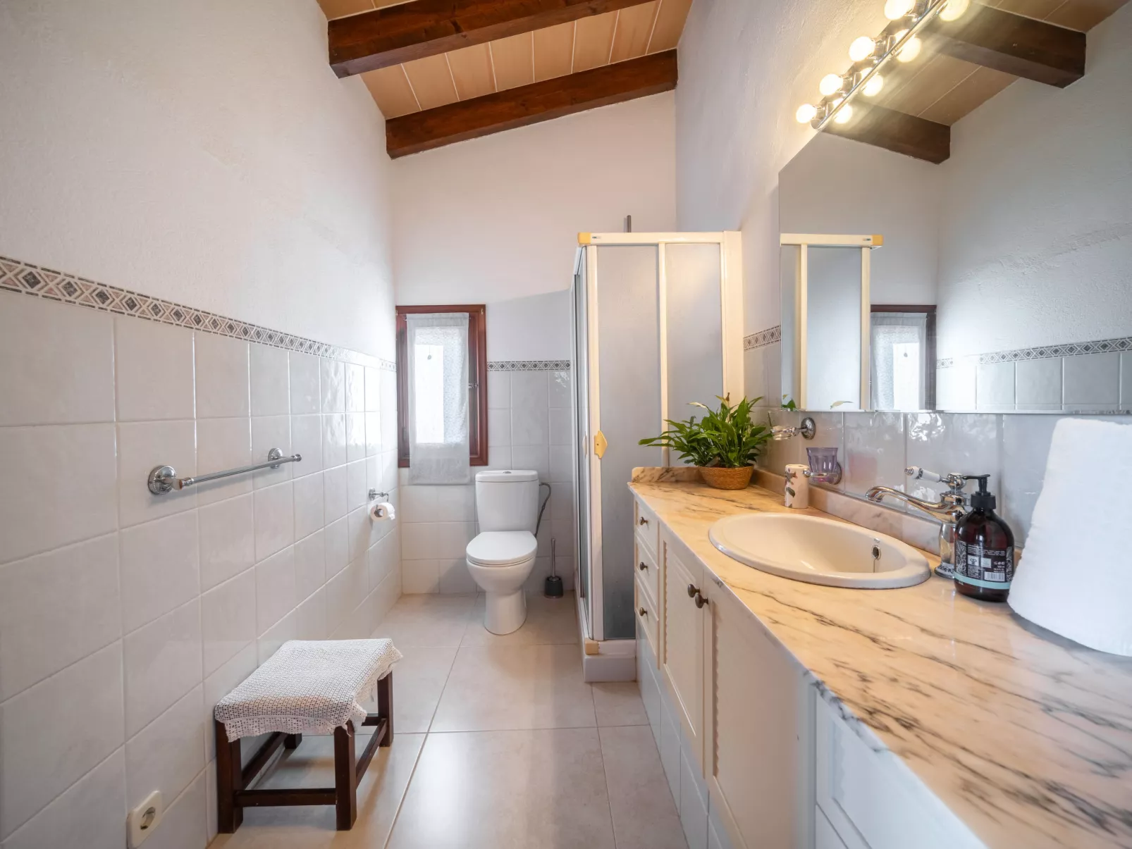 Ca Na Guerrera-Drinnen