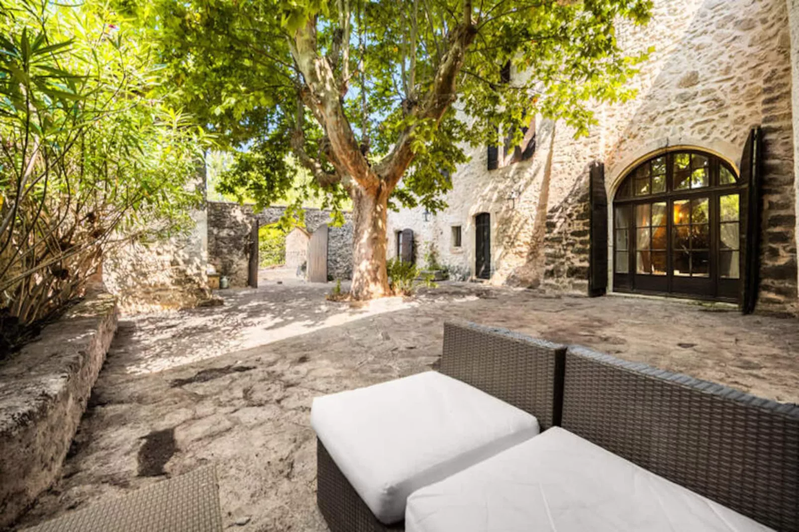 Mas De Th&eacute;s&eacute;e | Piscine & 12 Ha Priv&eacute;s-Non tagué