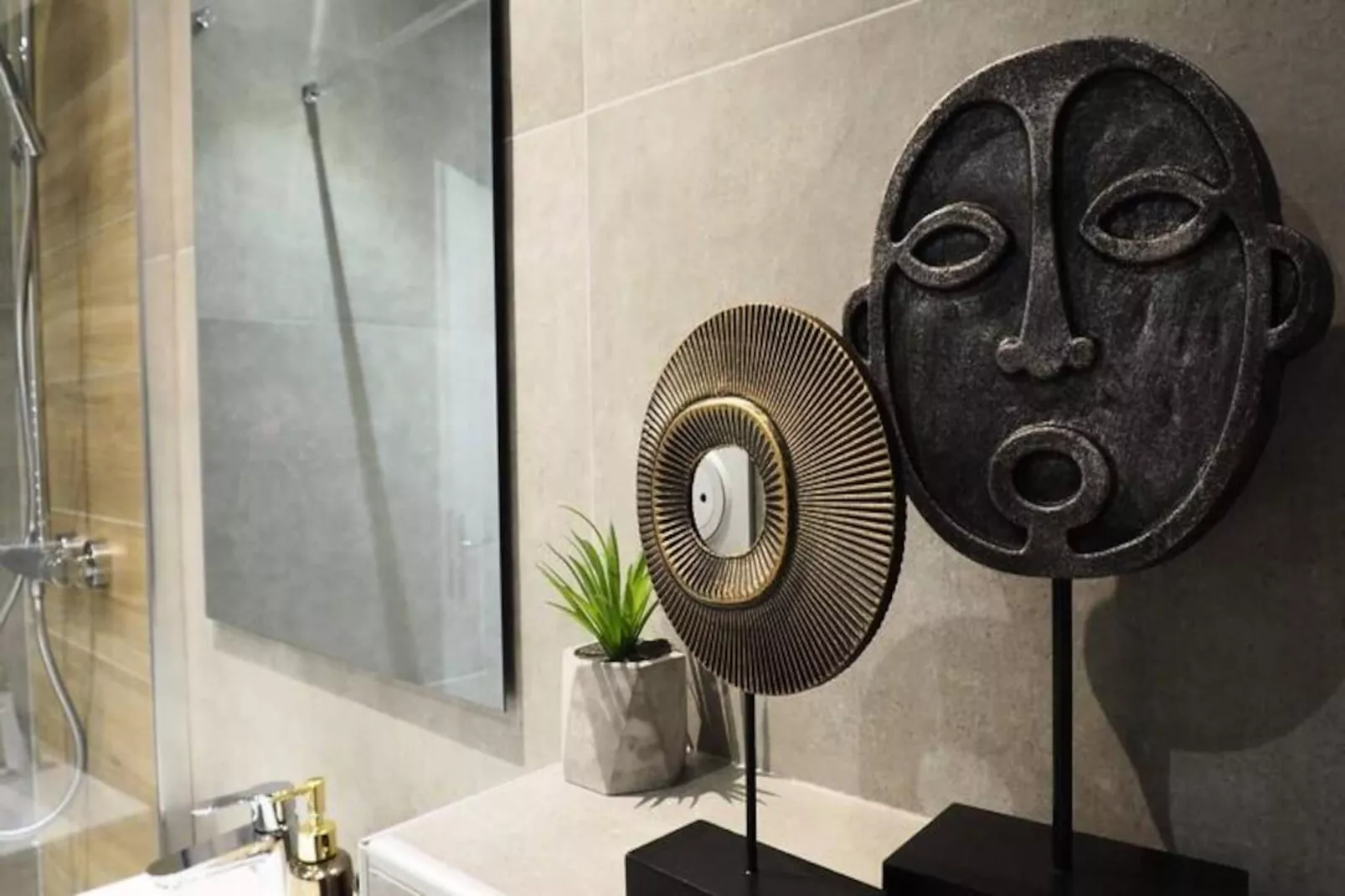 06r - Beau T2 Moderne - Vieux Nice-Untagged