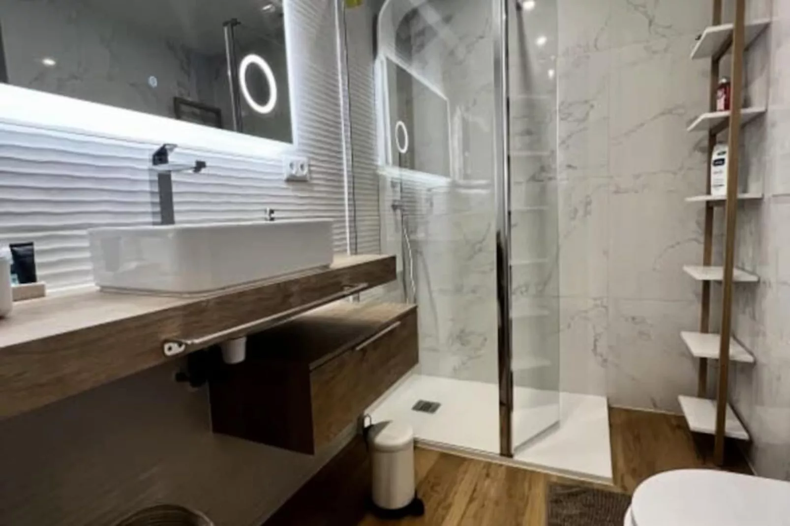 Résidence Appartement Tout Neuf Vue Mer Avec 2 Chambres Dans Antibes-Untagged