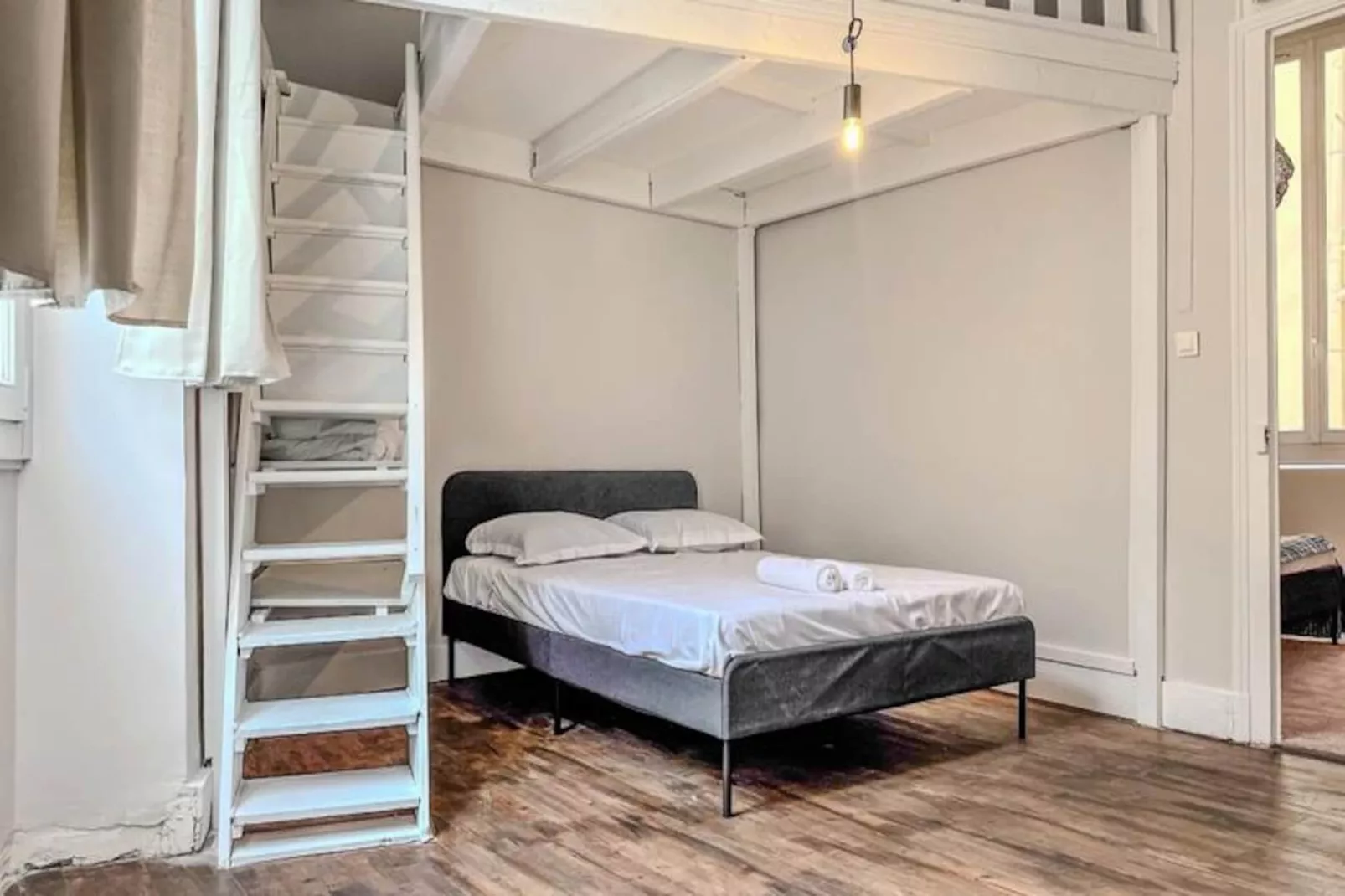 | Le Notre Dame 🎈 - Untagged