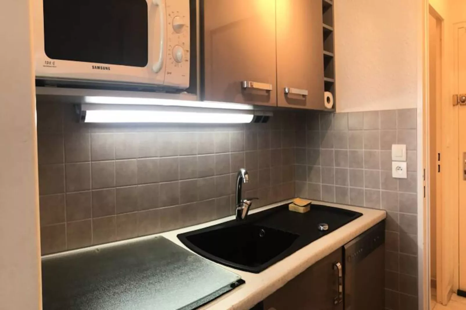 Résidence Lunik-Non tagué