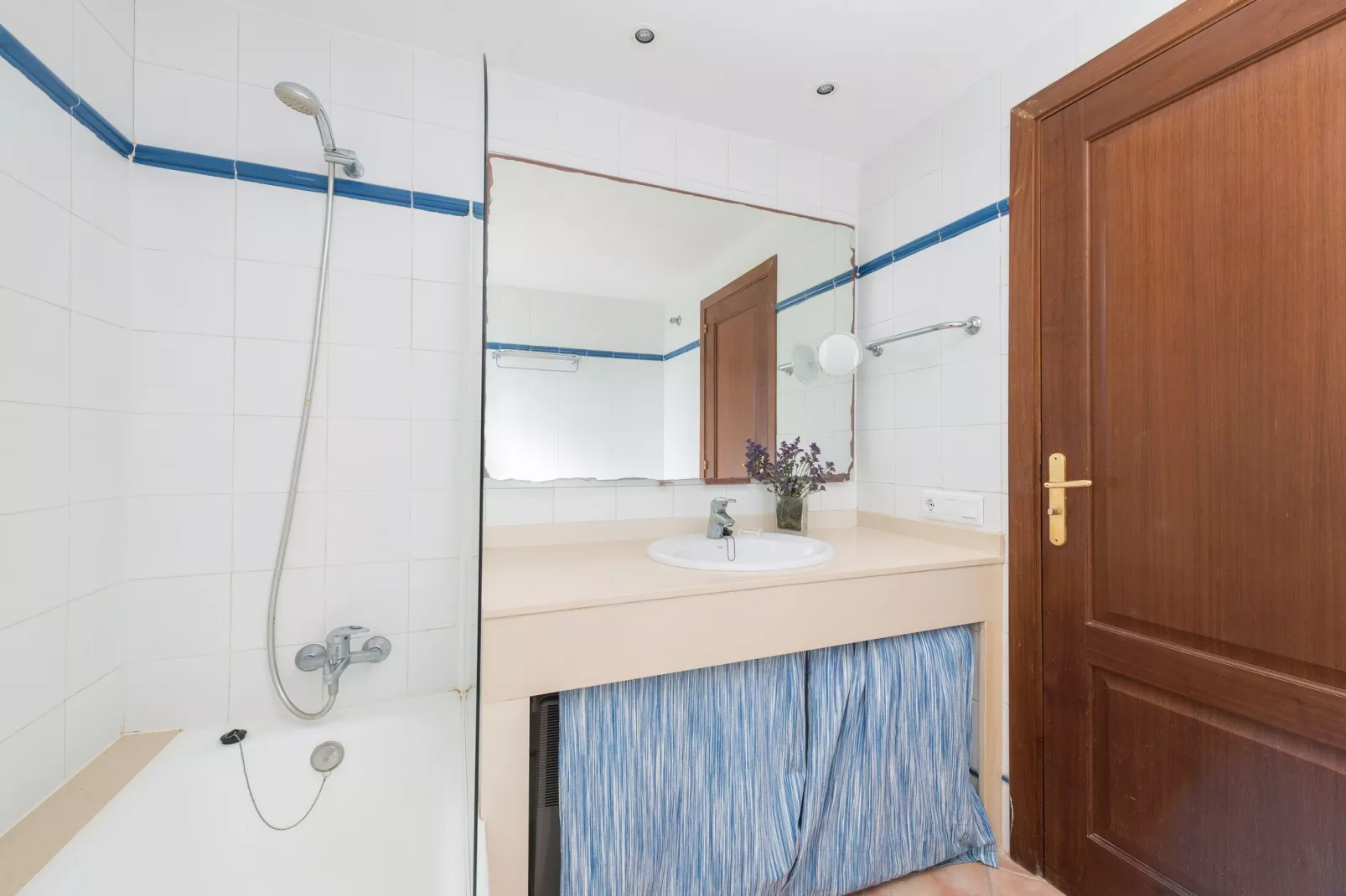 Burgit-Bathroom