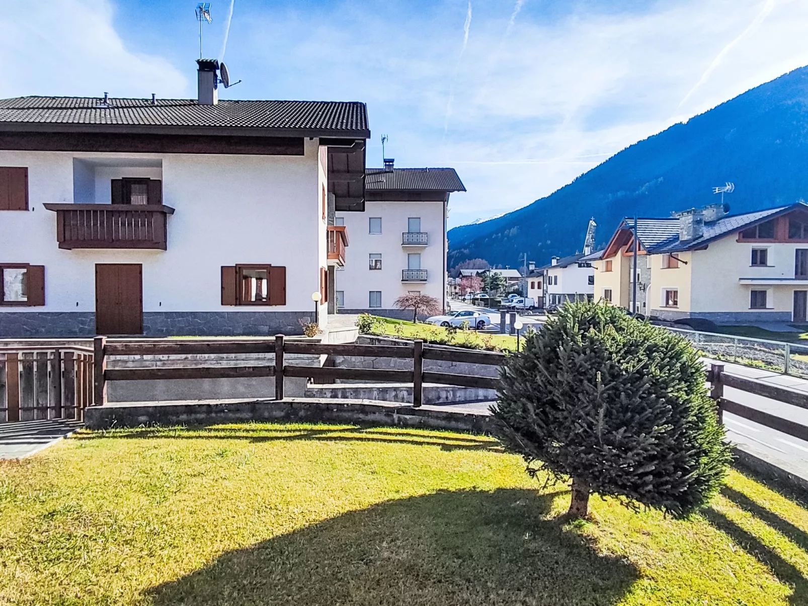 The Silent Sylva-Draußen