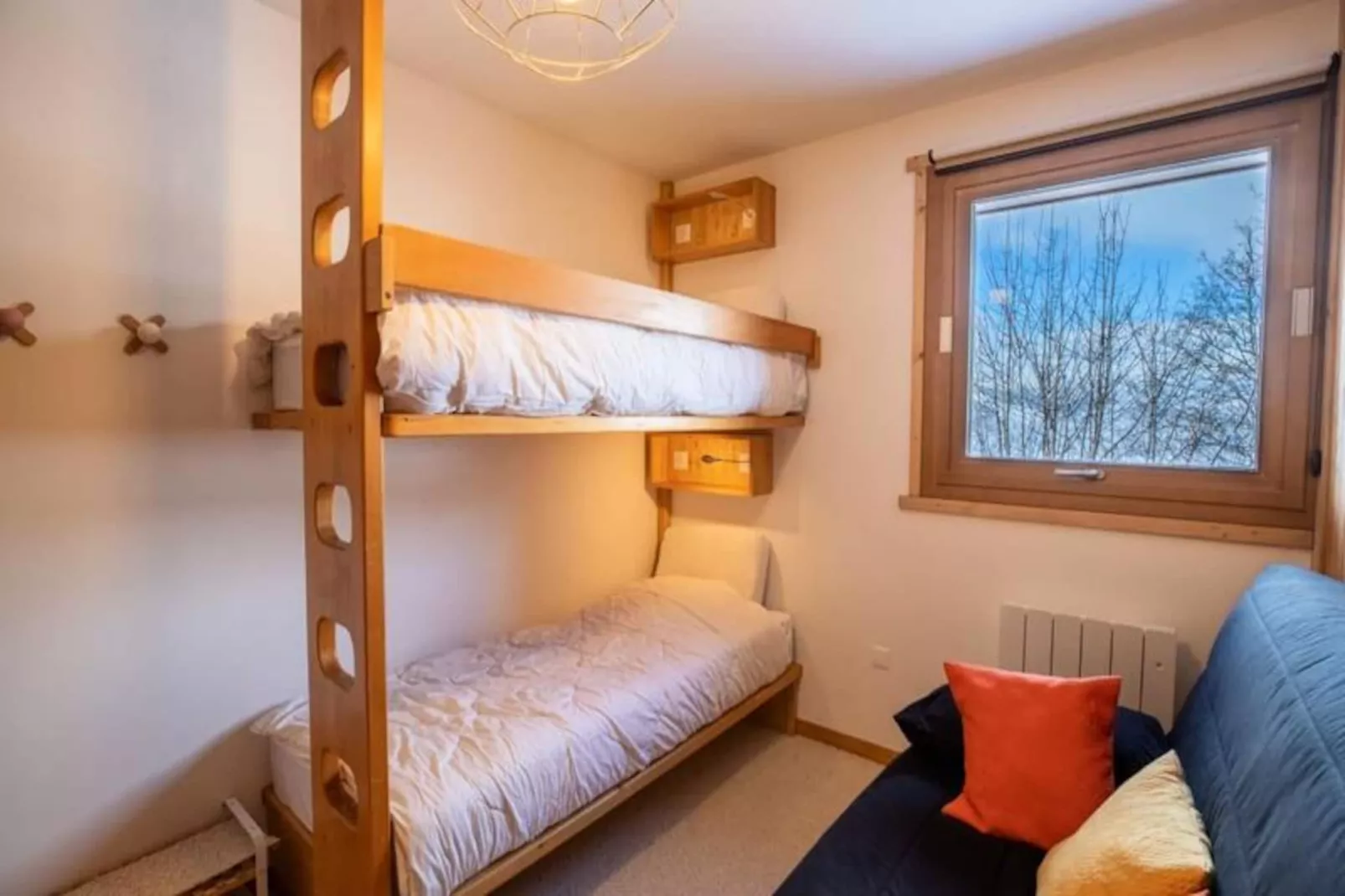 Les 3 Marches A1 En Face Du T&eacute;l&eacute;si&egrave;ge De Morel - Untagged