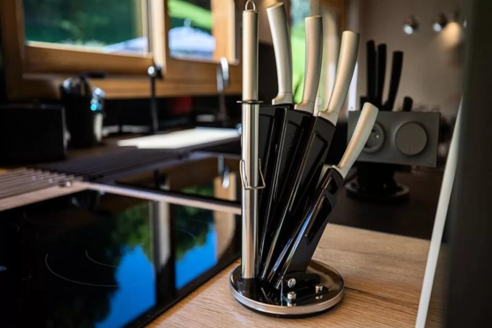 Chalet Chebi-Untagged