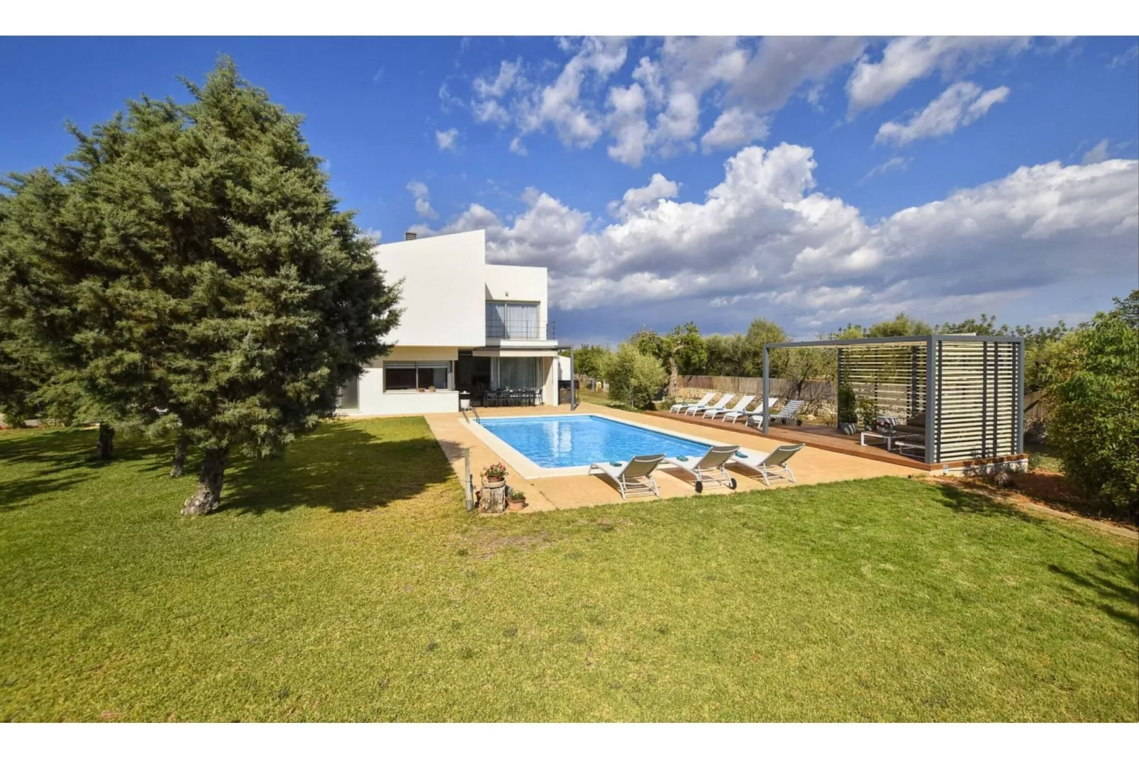 Casa Caleu-Gardens summer