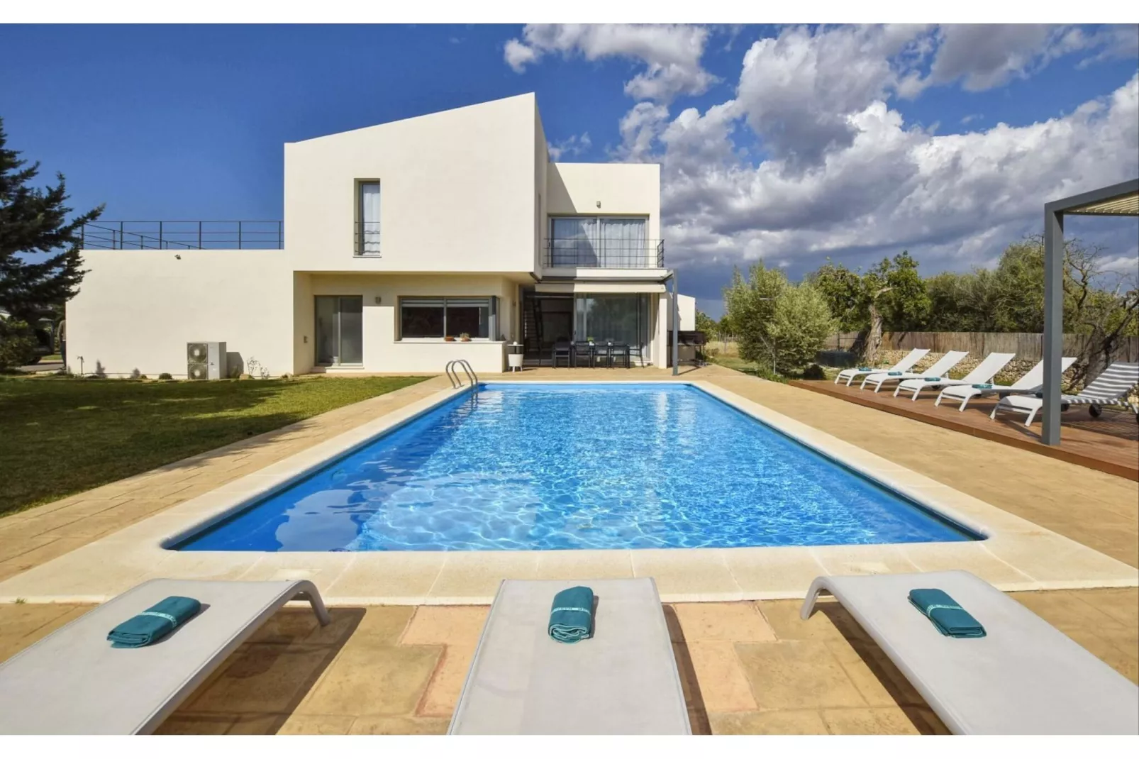 Casa Caleu-Exterior summer