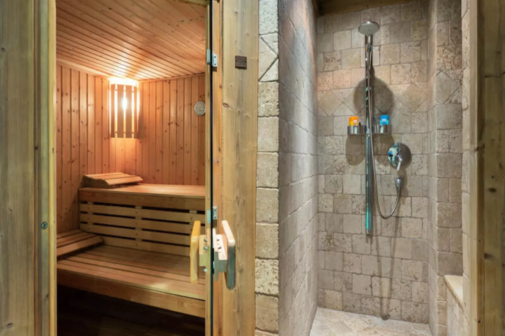 Résidence Mandarine Blanche-Untagged