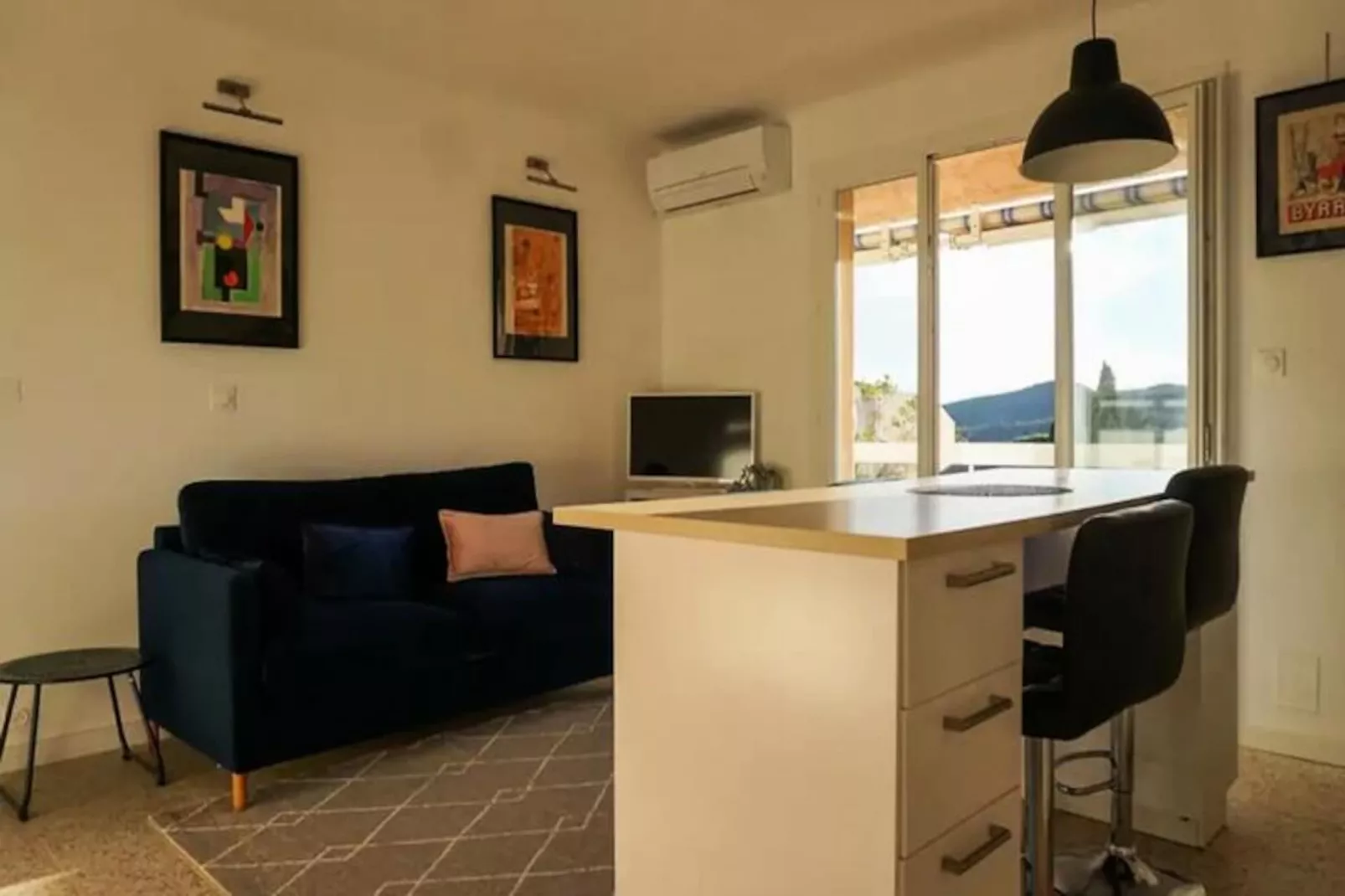 Résidence Appartement Lumineux En R&eacute;sidence Avec Terrasse-Untagged