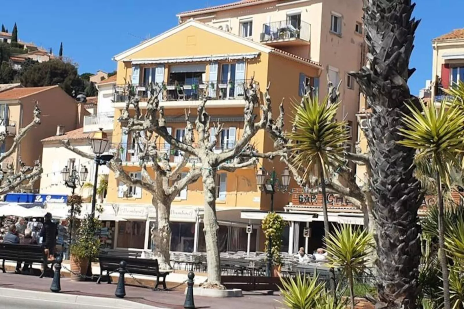 Résidence Balcon Des îles D'or. T2 Front De Mer Plein-centre-Nicht zugeordnet