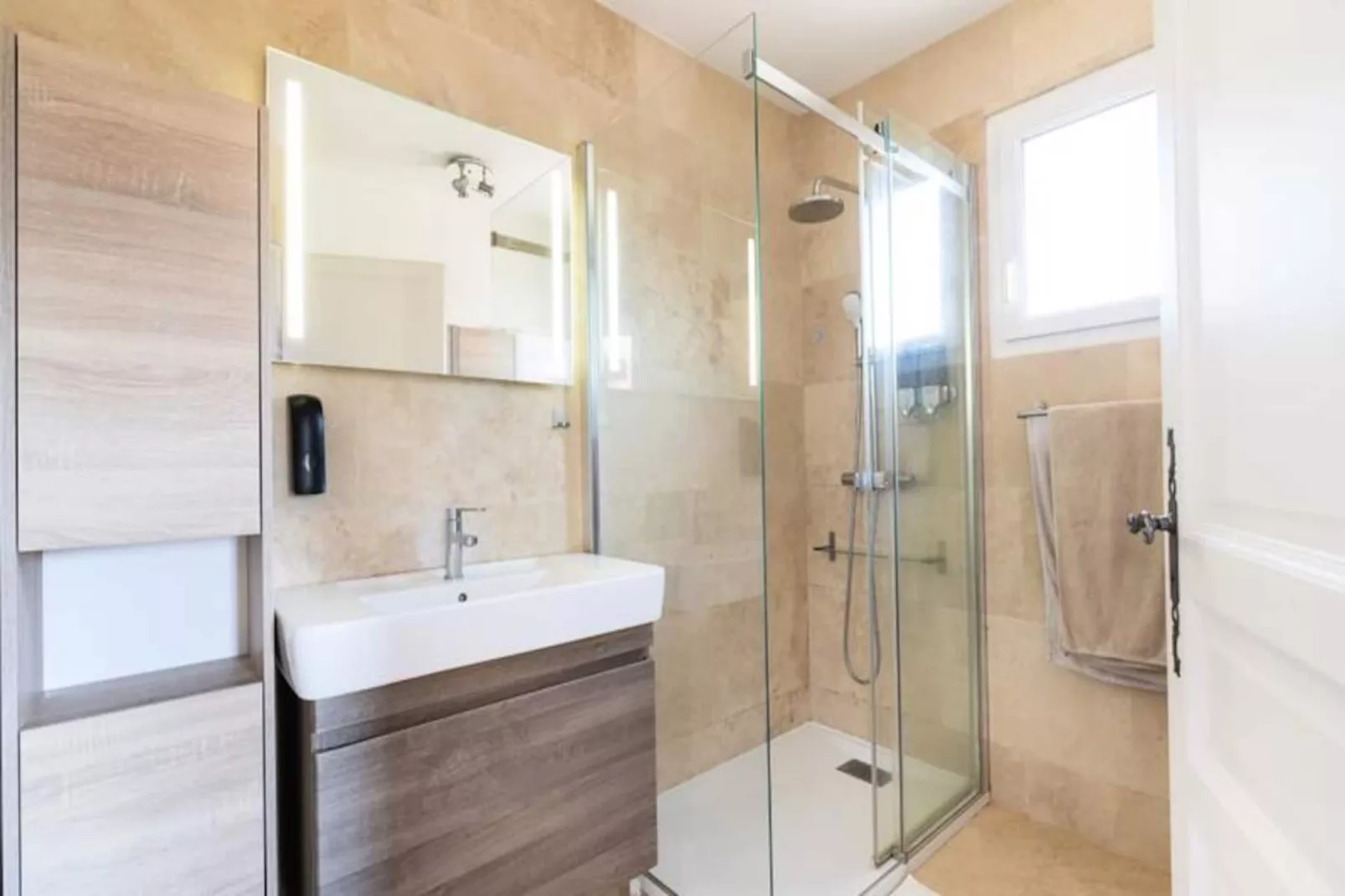 Universo - Piscine Priv&eacute;e Et Grand Jardin-Nicht zugeordnet