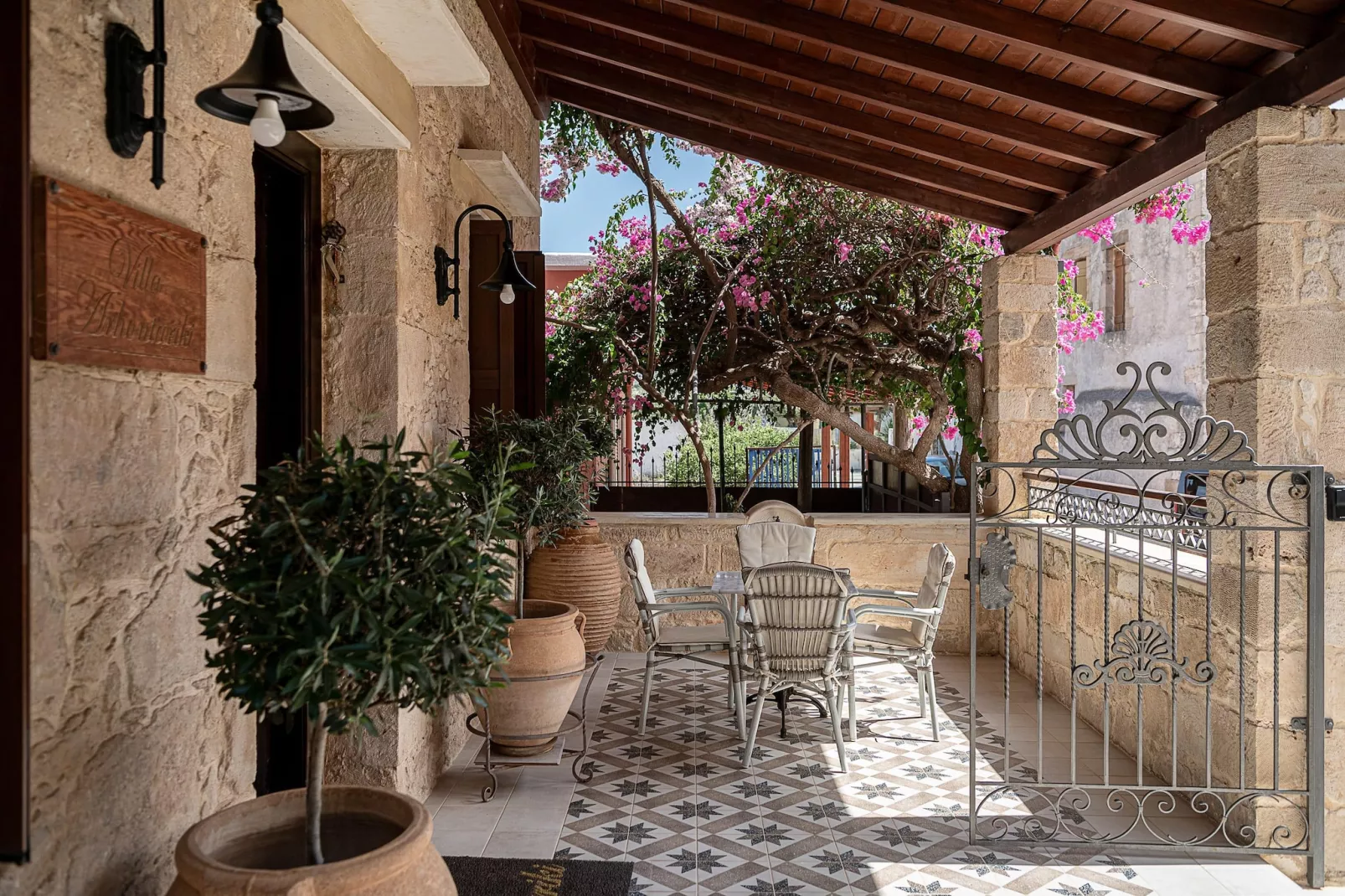 Villa Arhontariki 8prs-Terrasse/Balkon