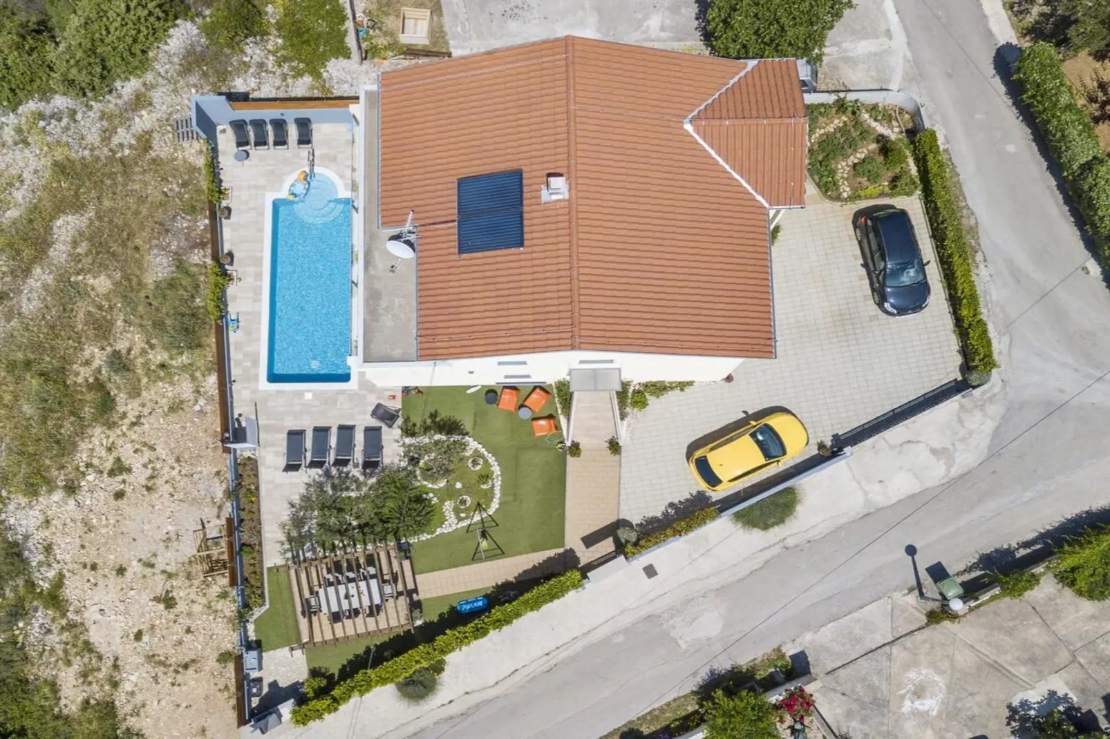 Apartment Cvita & Roza - Two Bedroom apartment with Terrace (Cvita) (A2)-Outdoor