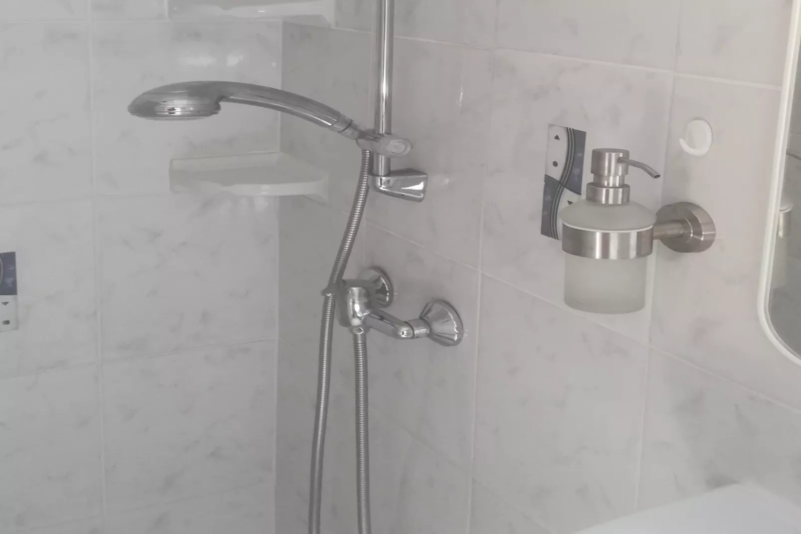 Ferienhaus Donauknie-Bathroom