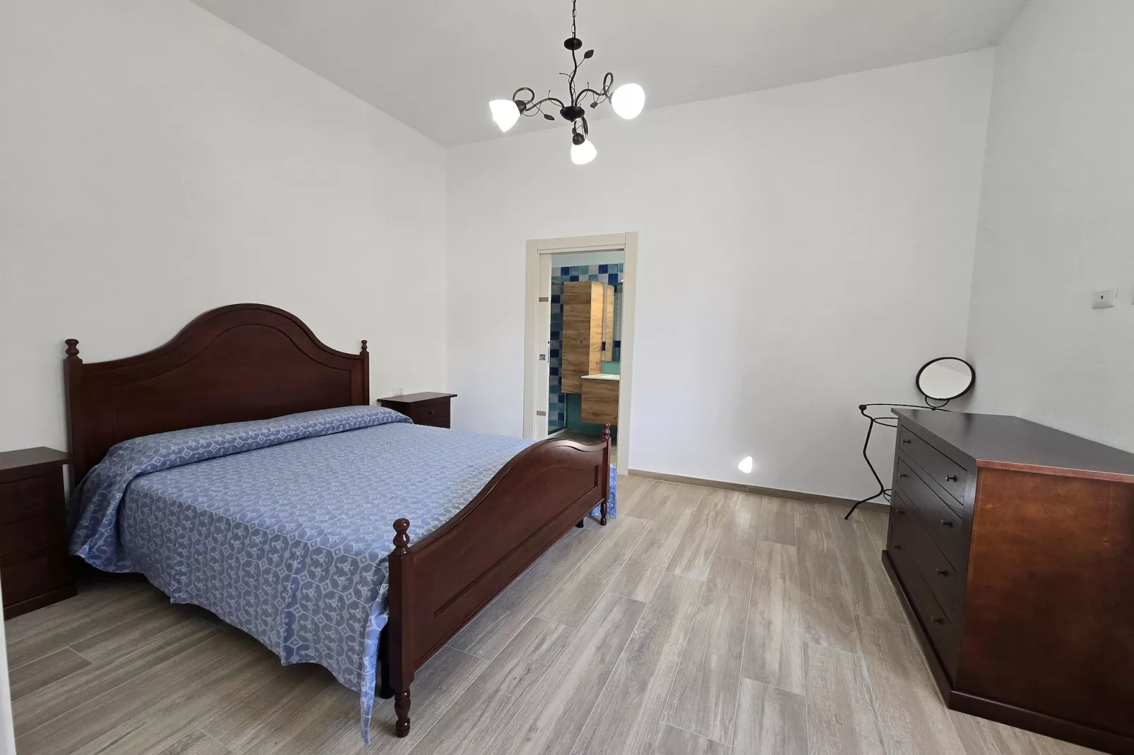 VILLA MARGHERITA-Bedroom