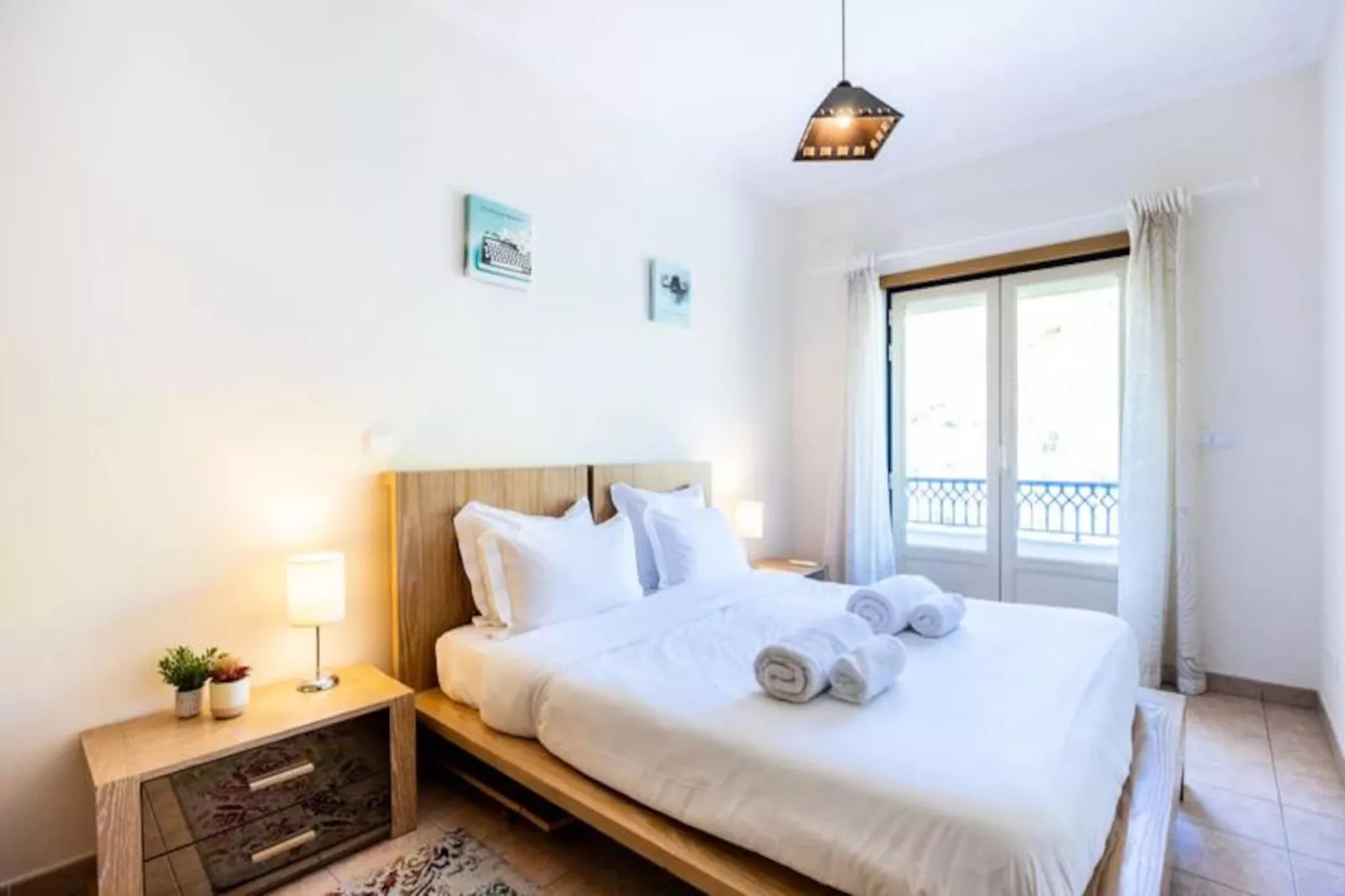 Jacaranda Apartment-Non tagué