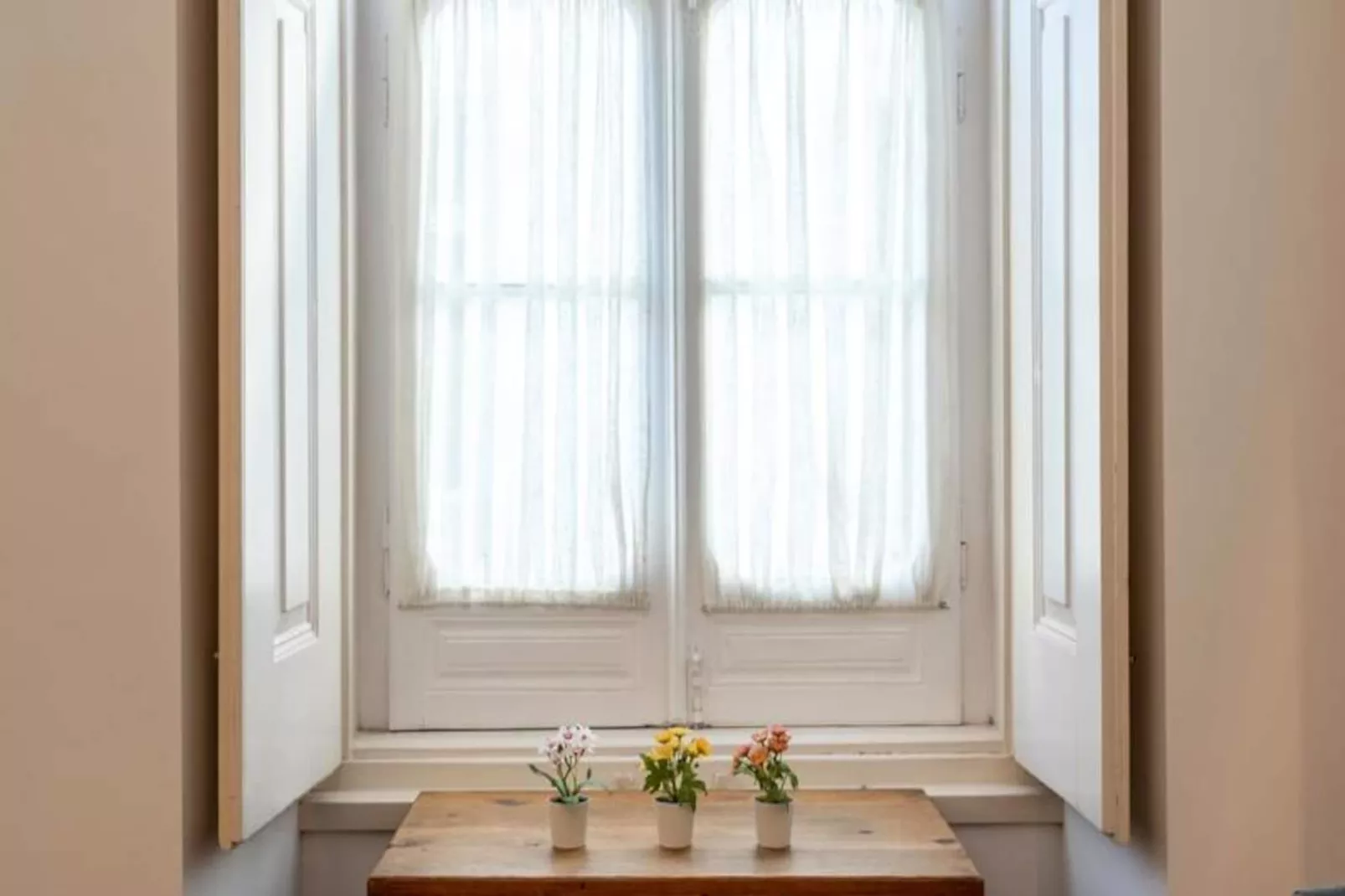 Dourada Townhouse - Olh&atilde;o-Non tagué