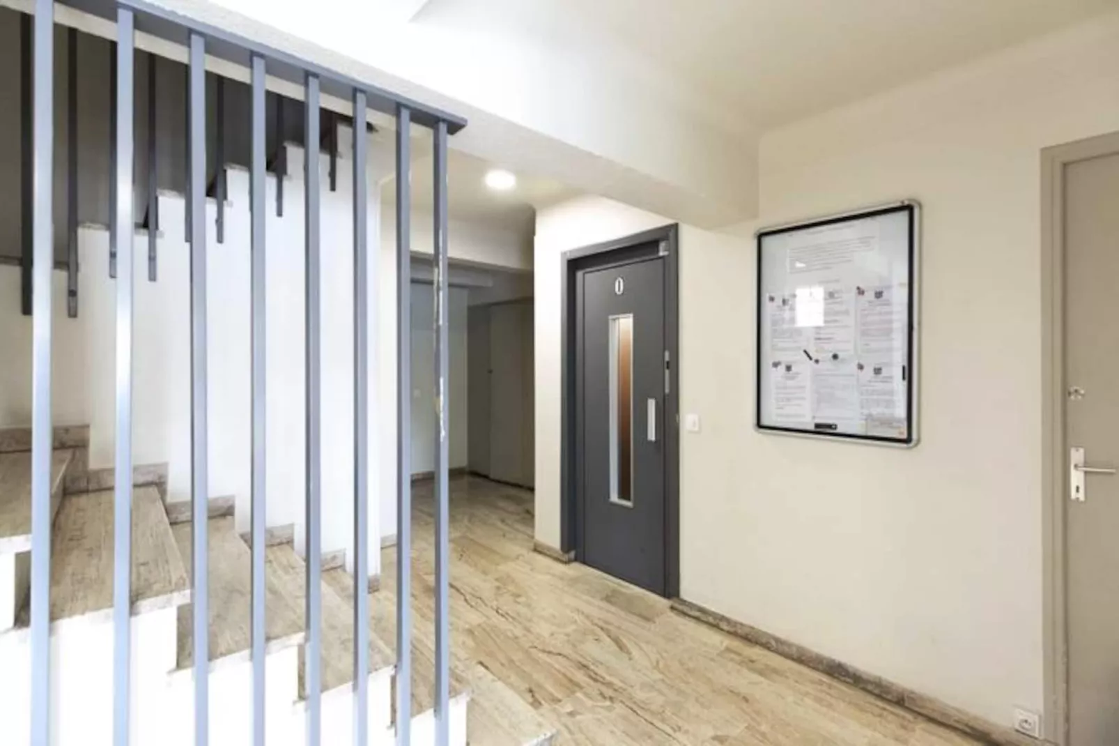 Résidence Centre D'antibes, Spacieux 3 Pièces Avec Terrasse Et Climatisation-Untagged