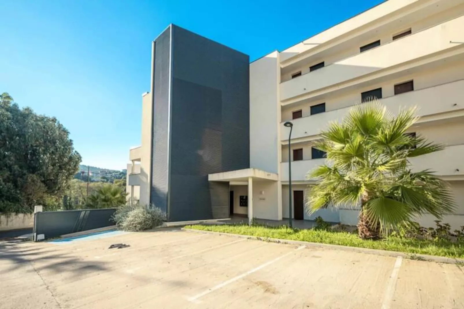 Le Nid Bleu - 3 &eacute;toiles - Modernit&eacute; & Calme-Untagged