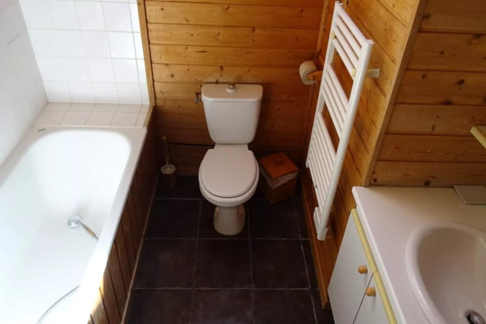 Chalet Forsythia-Non tagué