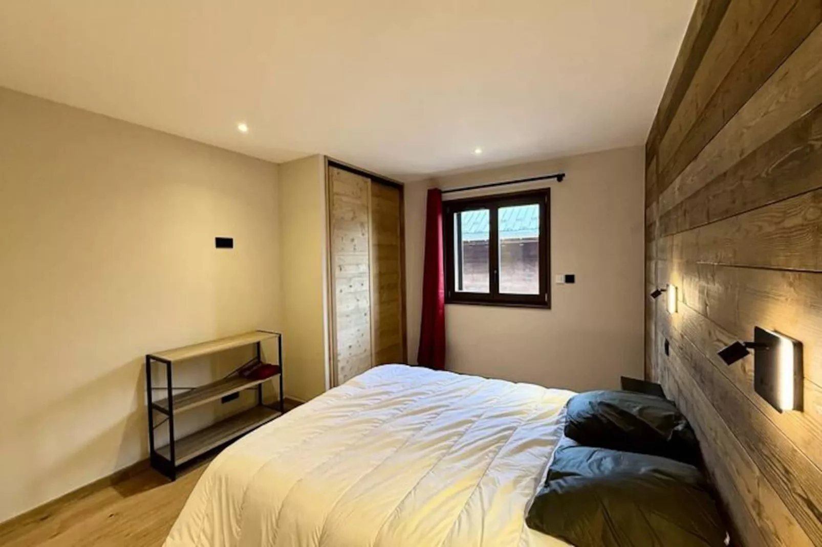 Résidence Complexe Aiguilles-Untagged