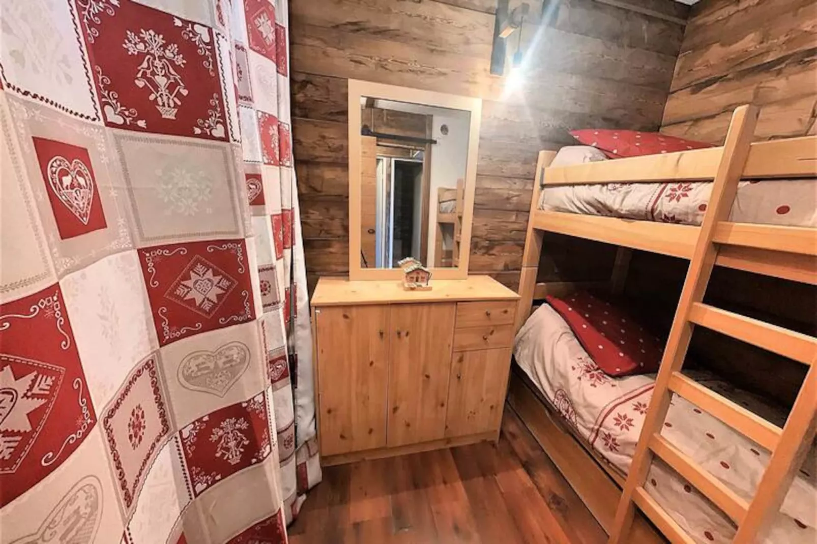 Résidence Lunik-Non tagué